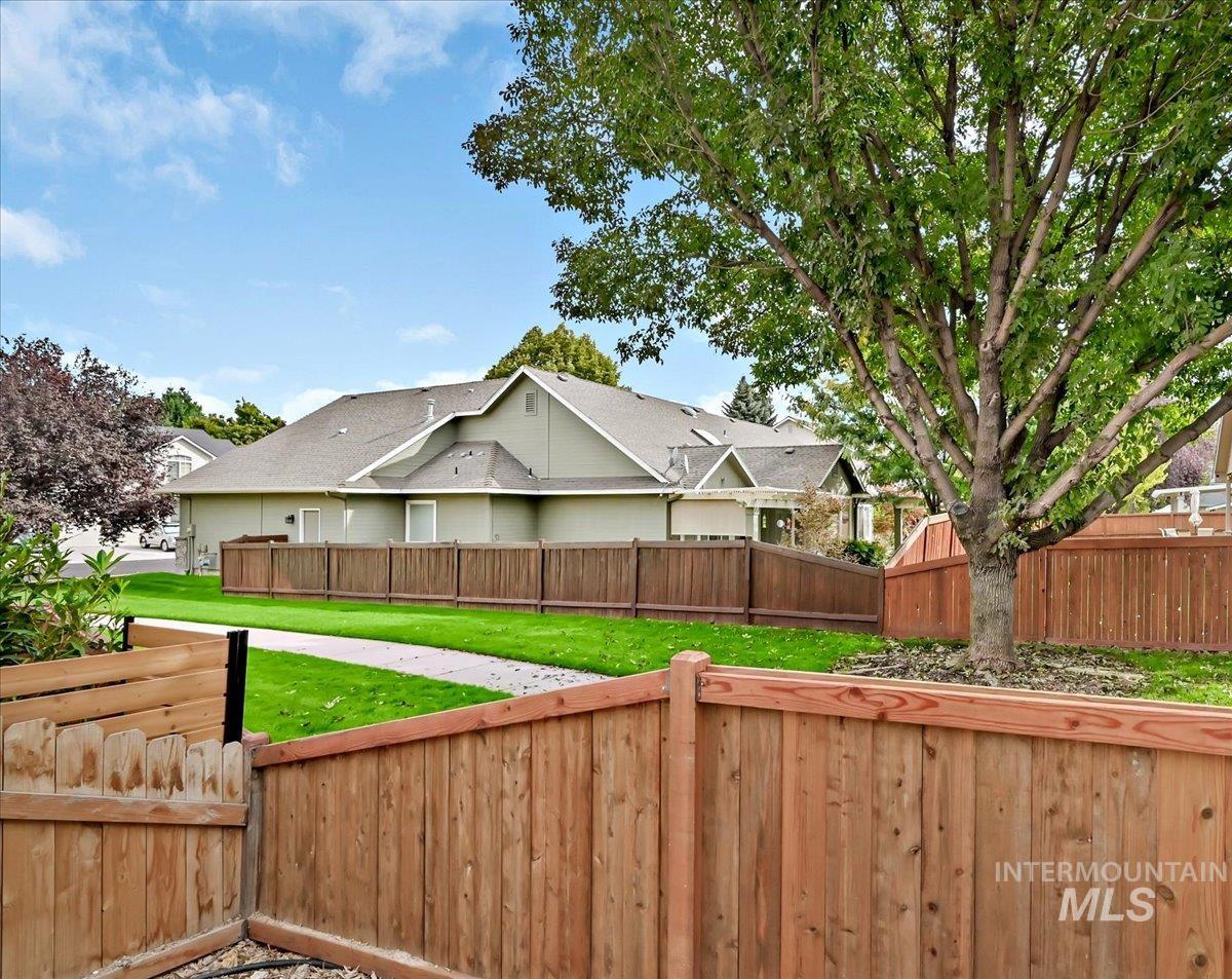 14554 W Woodspring Dr Property Photo 29