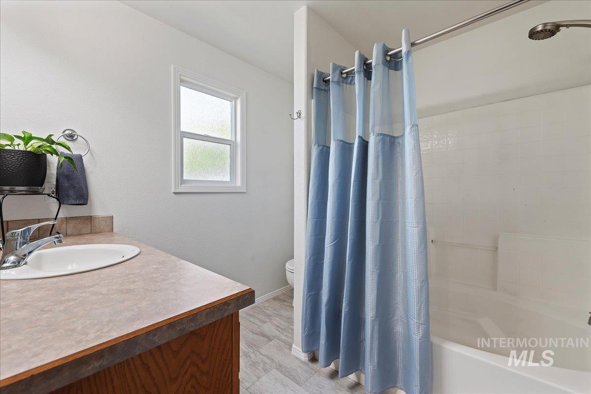 3398 S Featherly Way Property Photo 12