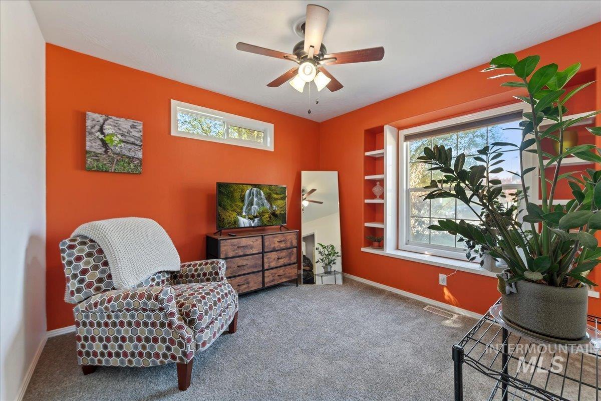 3398 S Featherly Way Property Photo 14