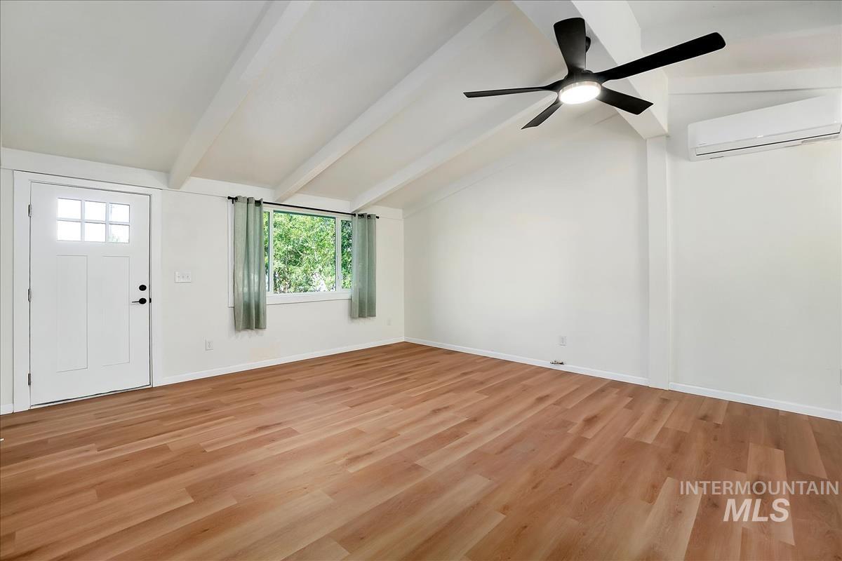 1104 S Johns Property Photo 4