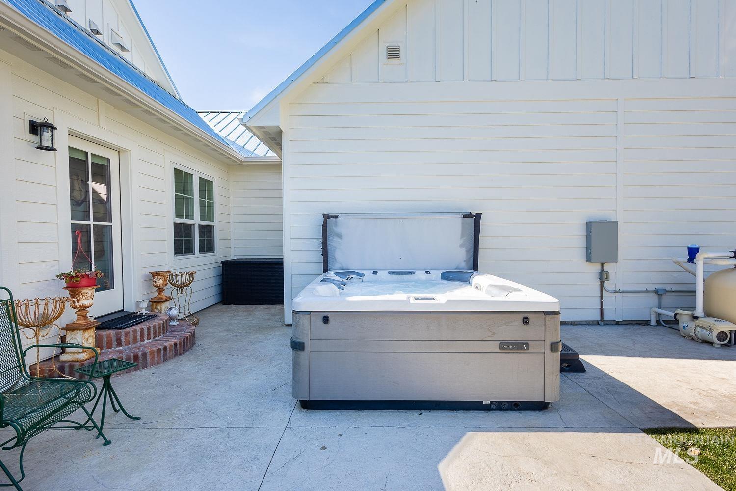 3500 Beacon Property Photo 30