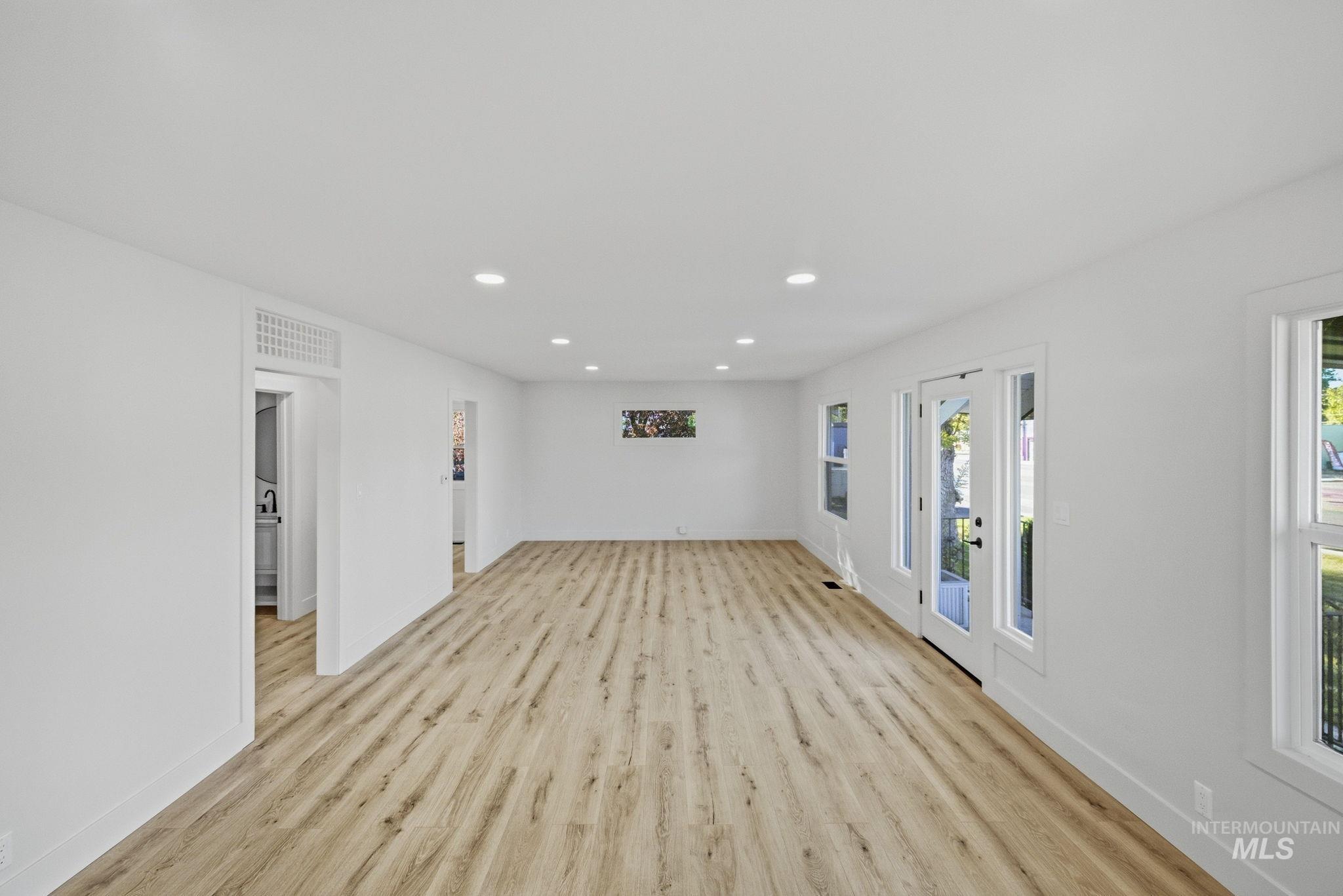 3113 W. Overland Road Property Photo 35