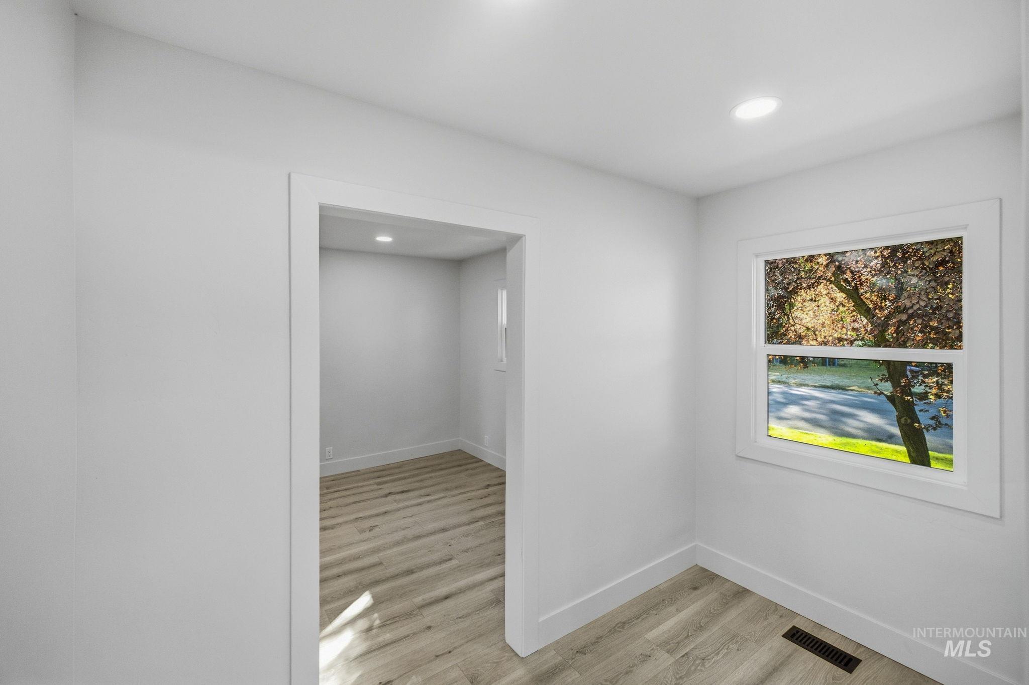 3113 W. Overland Road Property Photo 44
