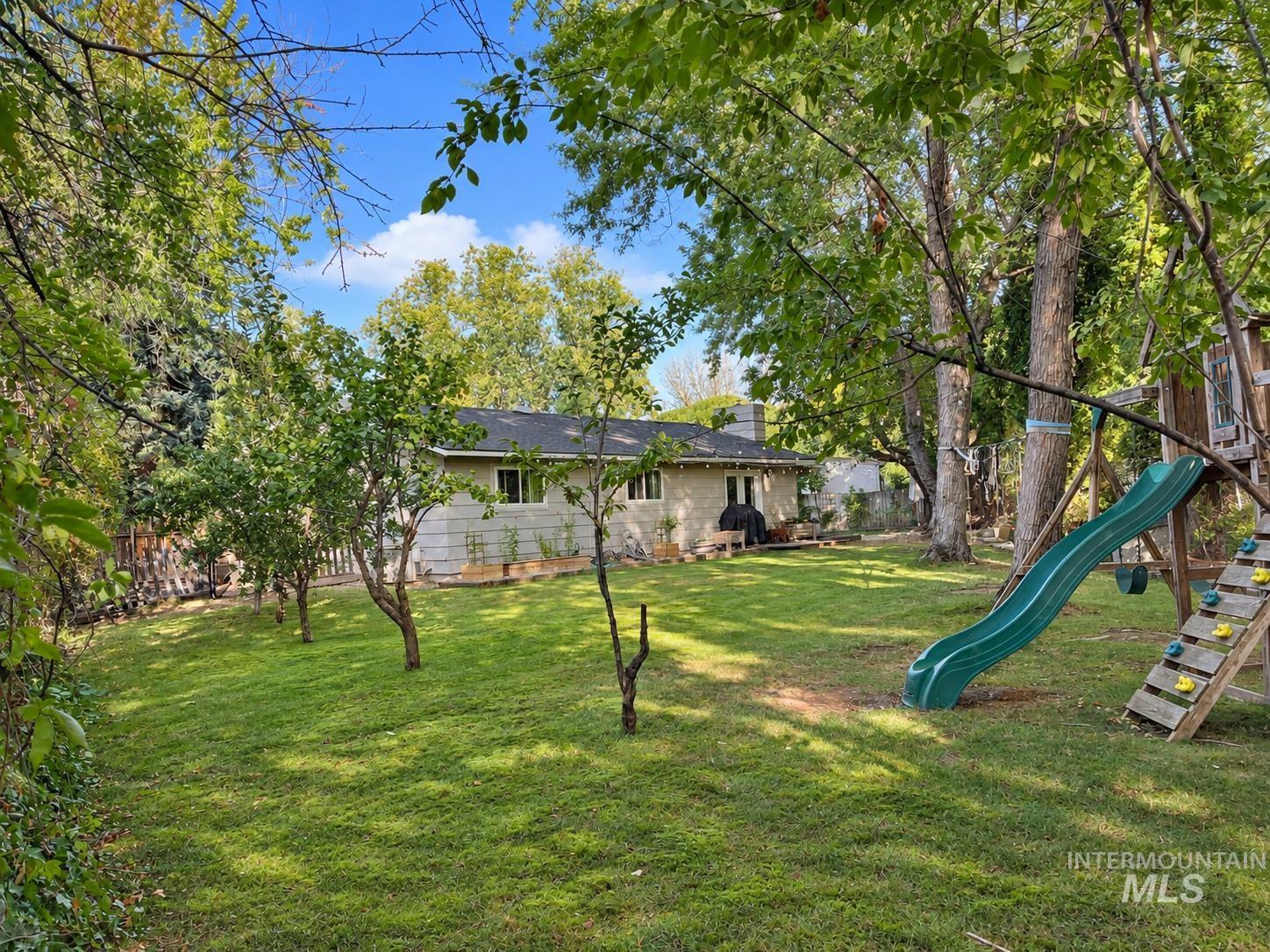 4211 N Jennifer Pl Property Photo 22