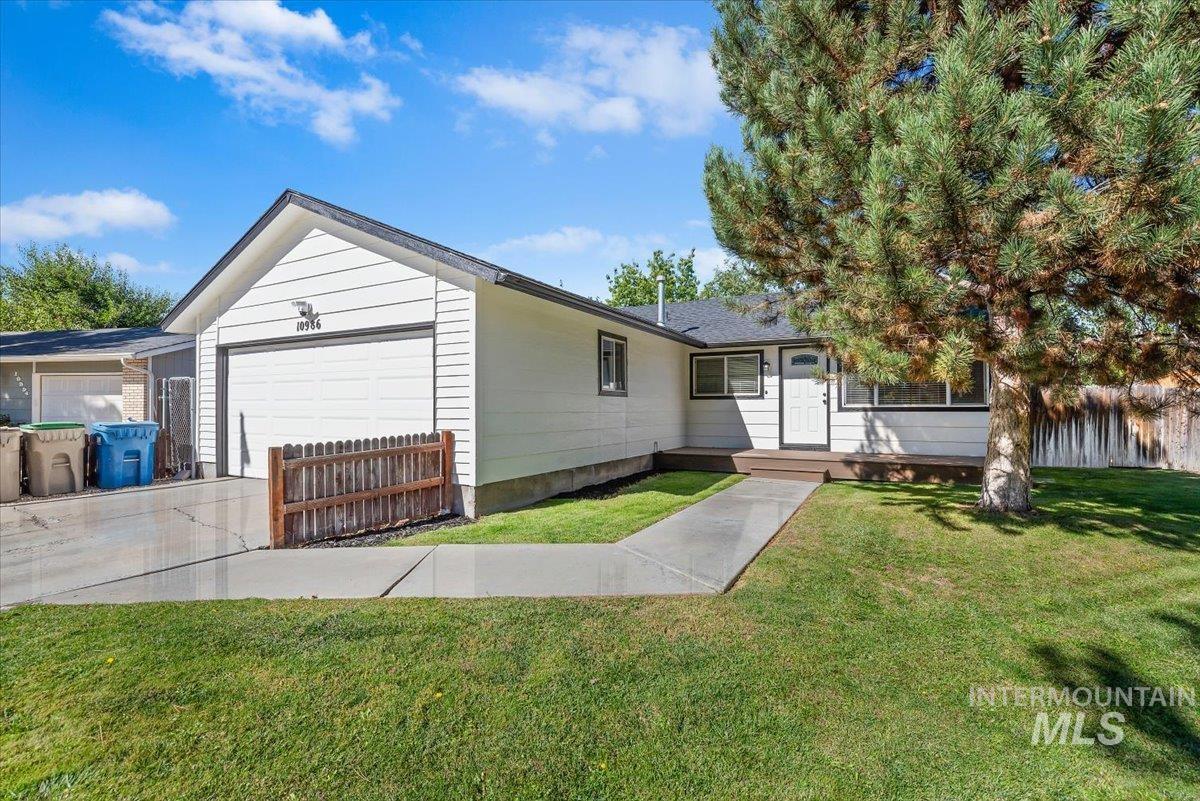 10986 W Wildrose Crt Property Photo 3