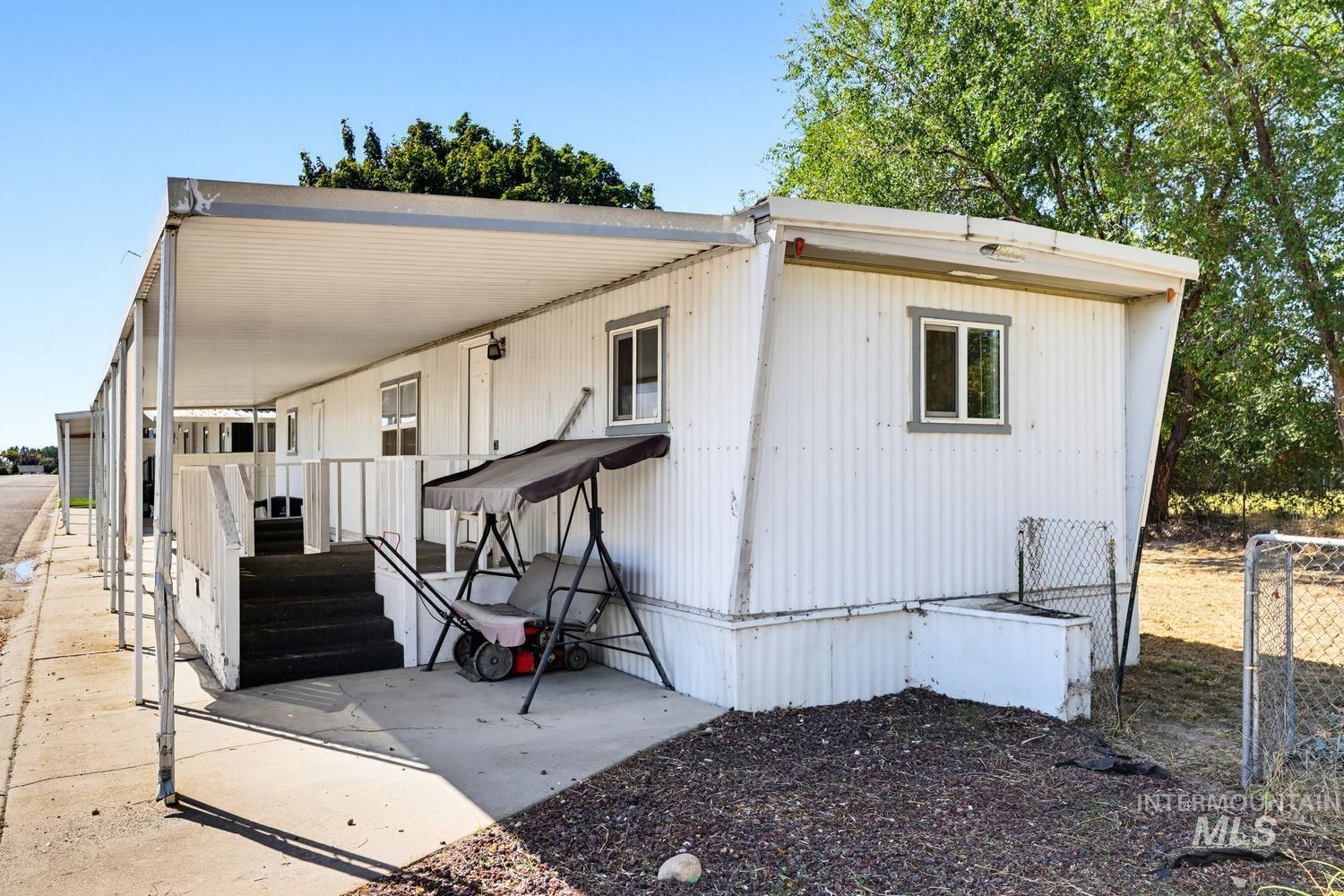 1715 W Flamingo Ave Property Photo 1