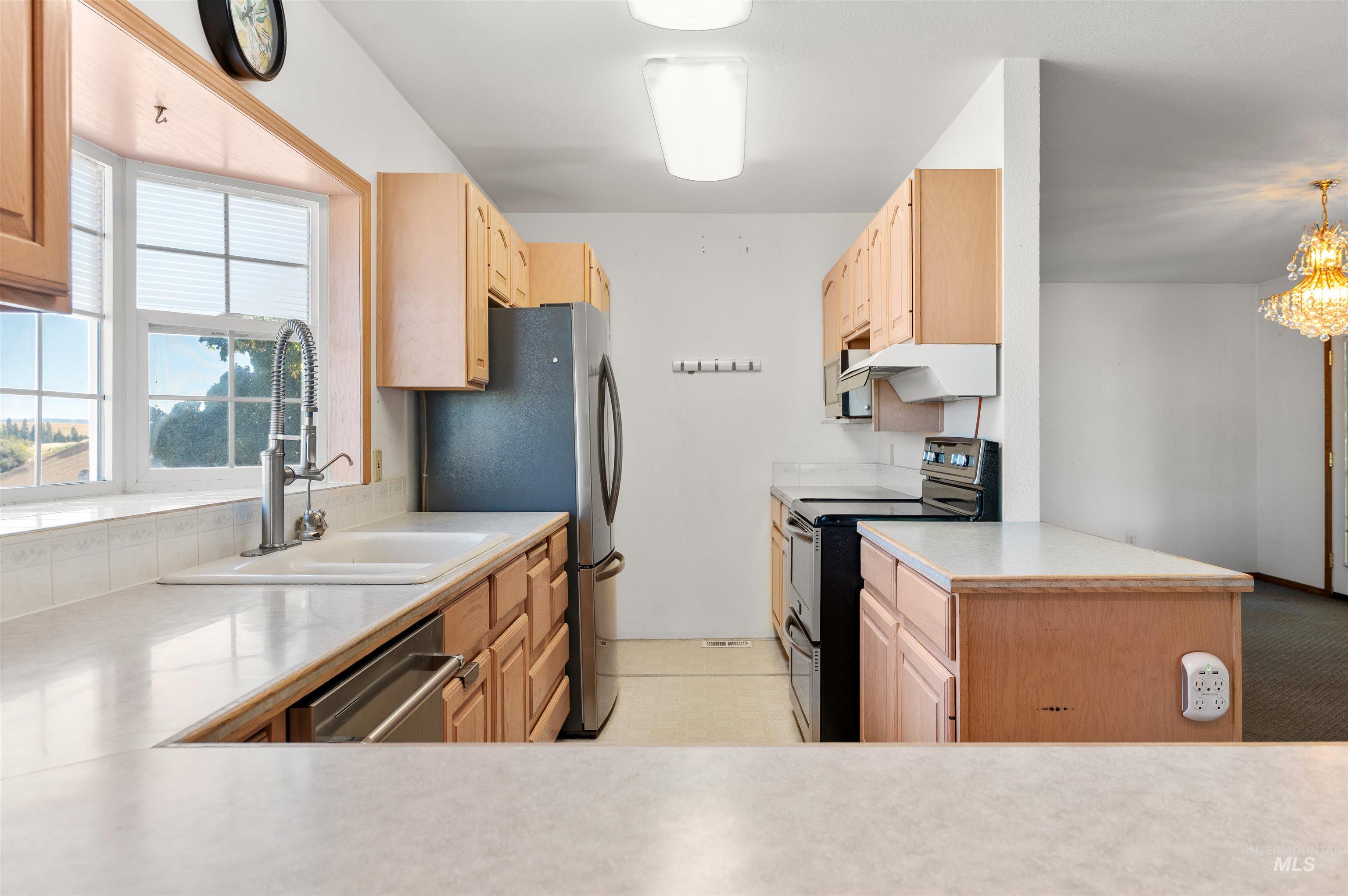 30344 Leland Road Property Photo 5