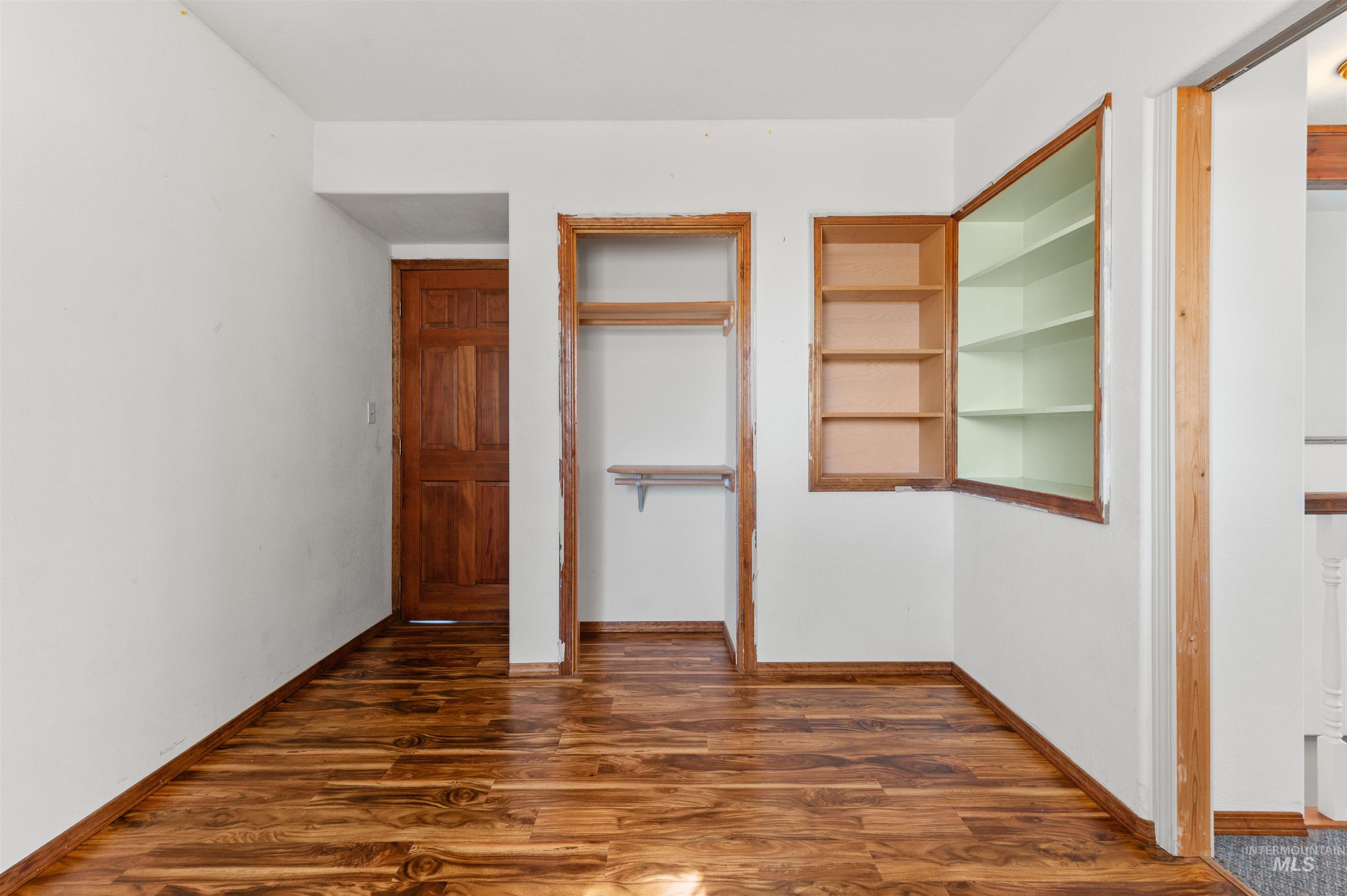 30344 Leland Road Property Photo 14