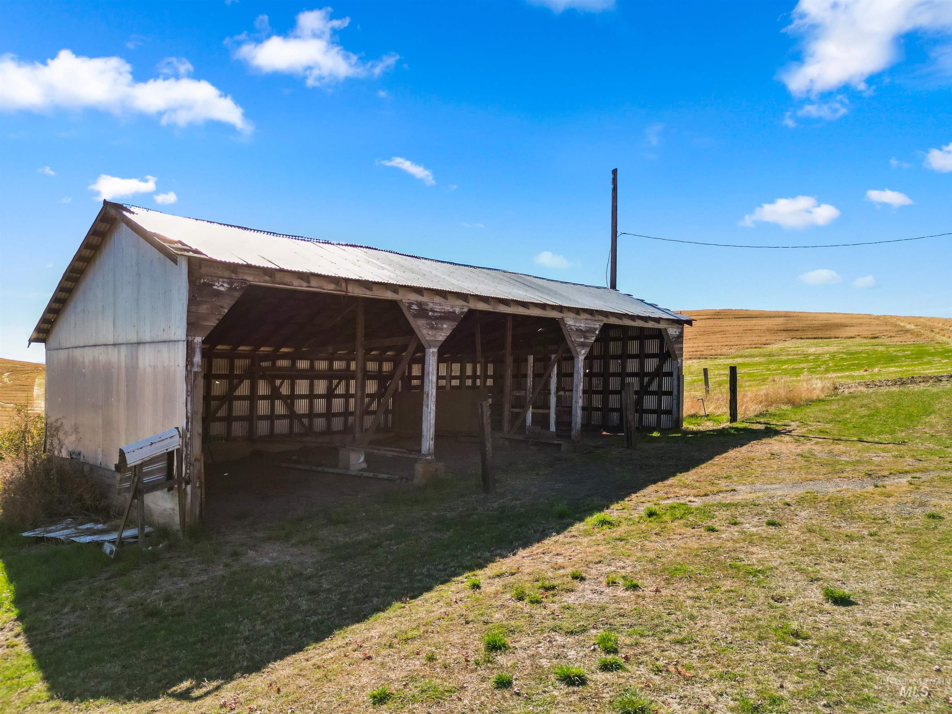 30344 Leland Road Property Photo 36