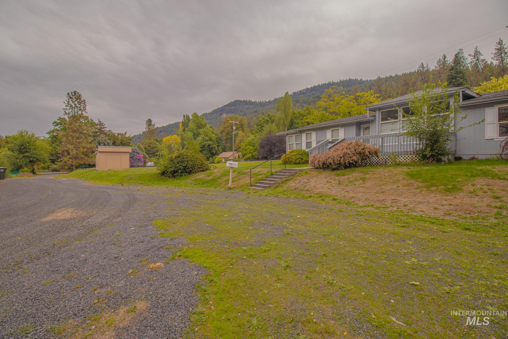 11564 Highway 12 Property Photo 3