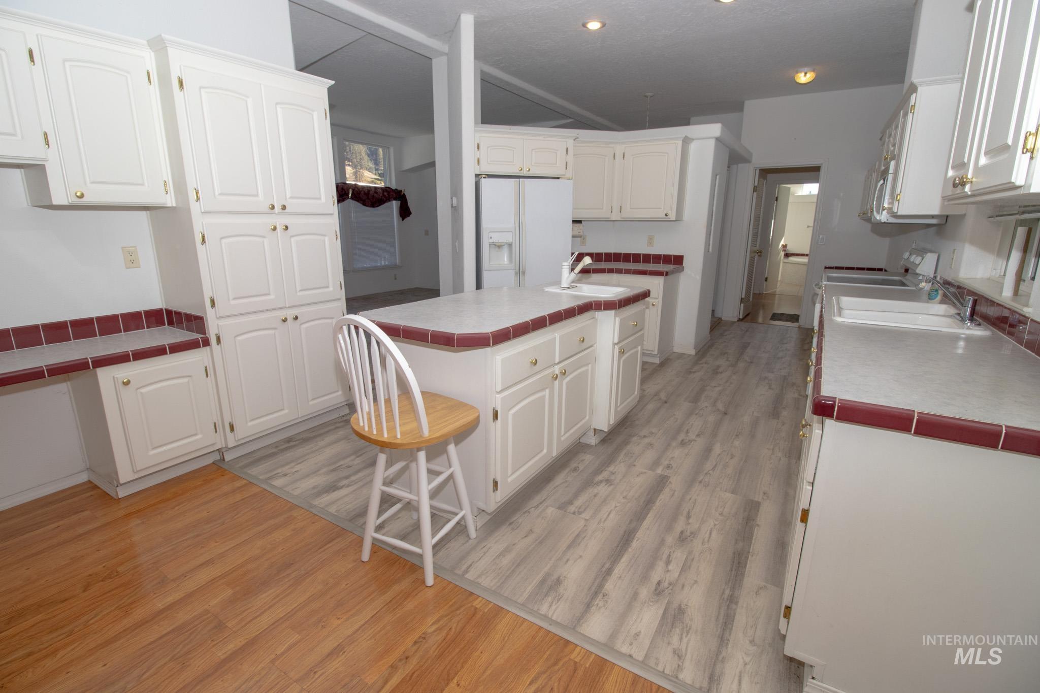 11564 Highway 12 Property Photo 16