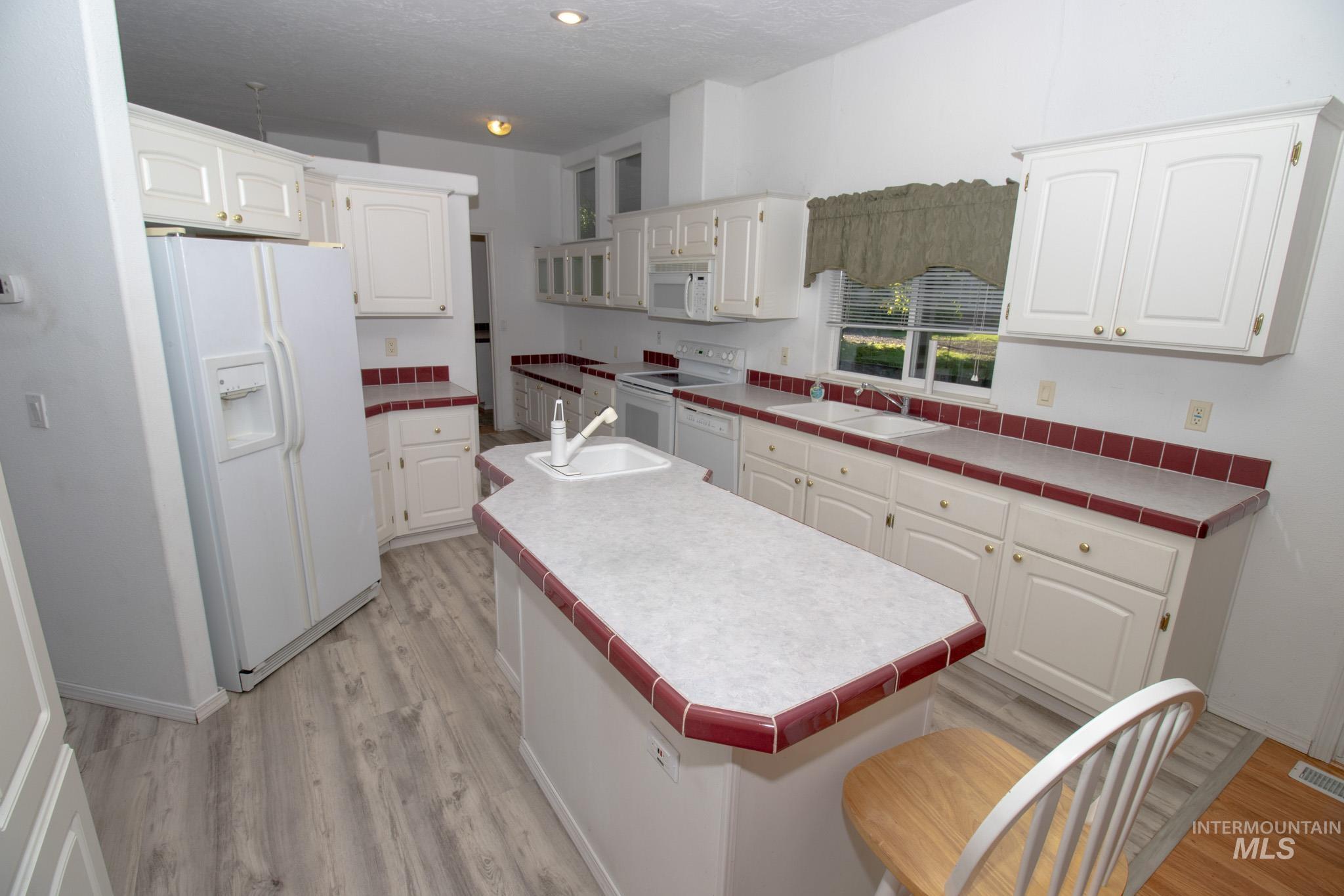 11564 Highway 12 Property Photo 18