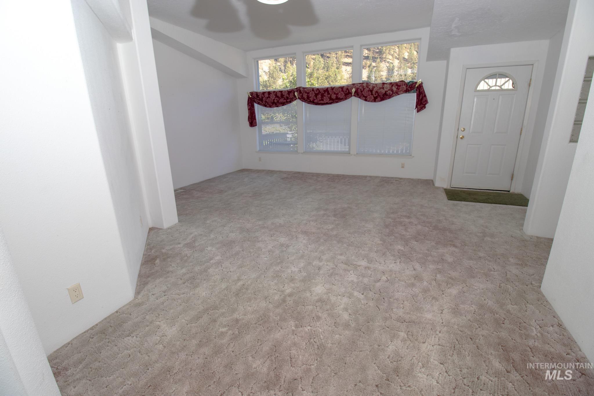 11564 Highway 12 Property Photo 21