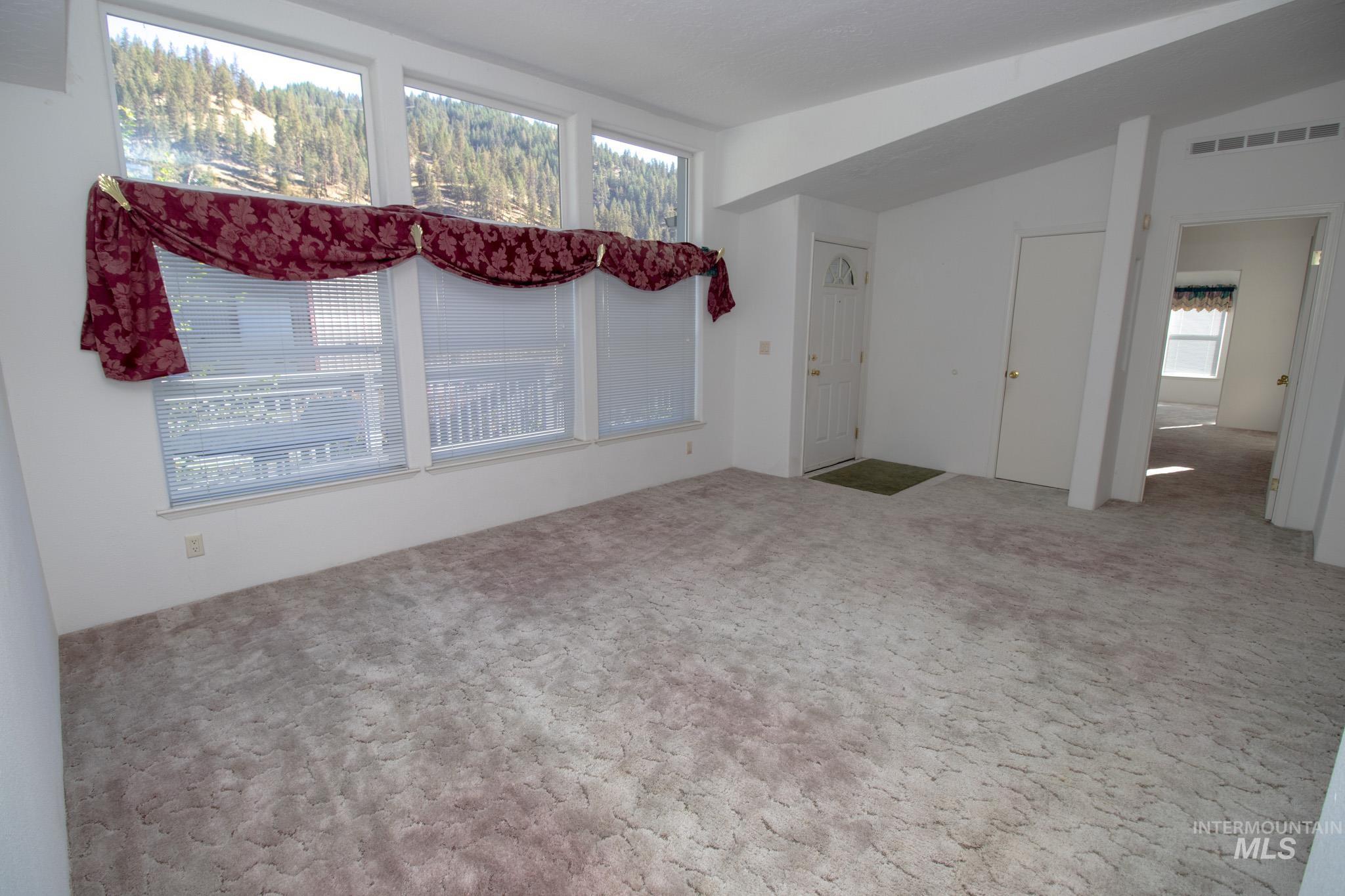 11564 Highway 12 Property Photo 22