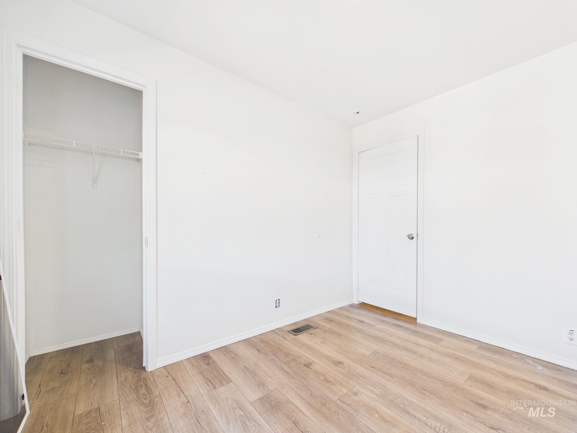 1123 N Sable Property Photo 18