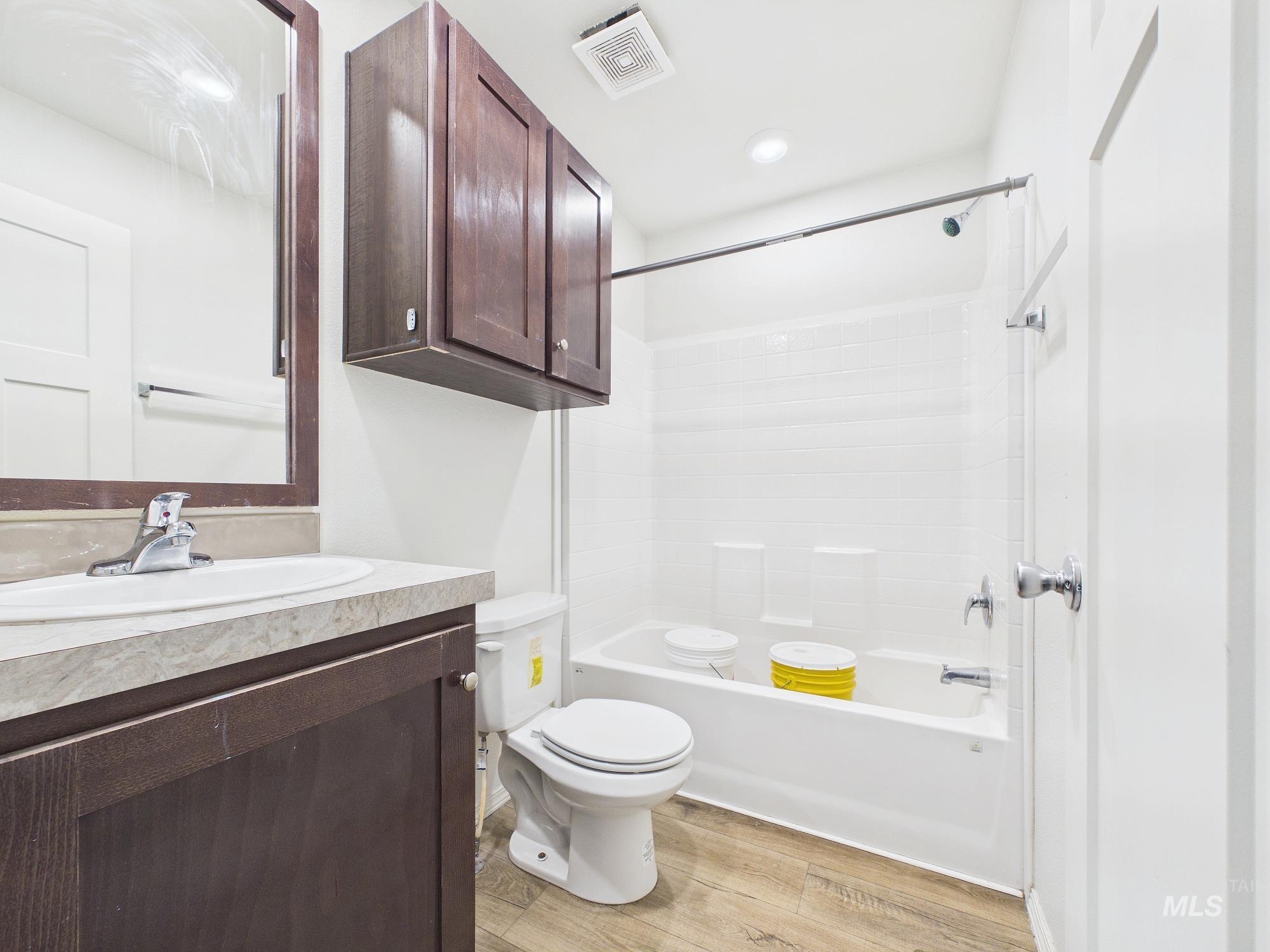 1123 N Sable Property Photo 19