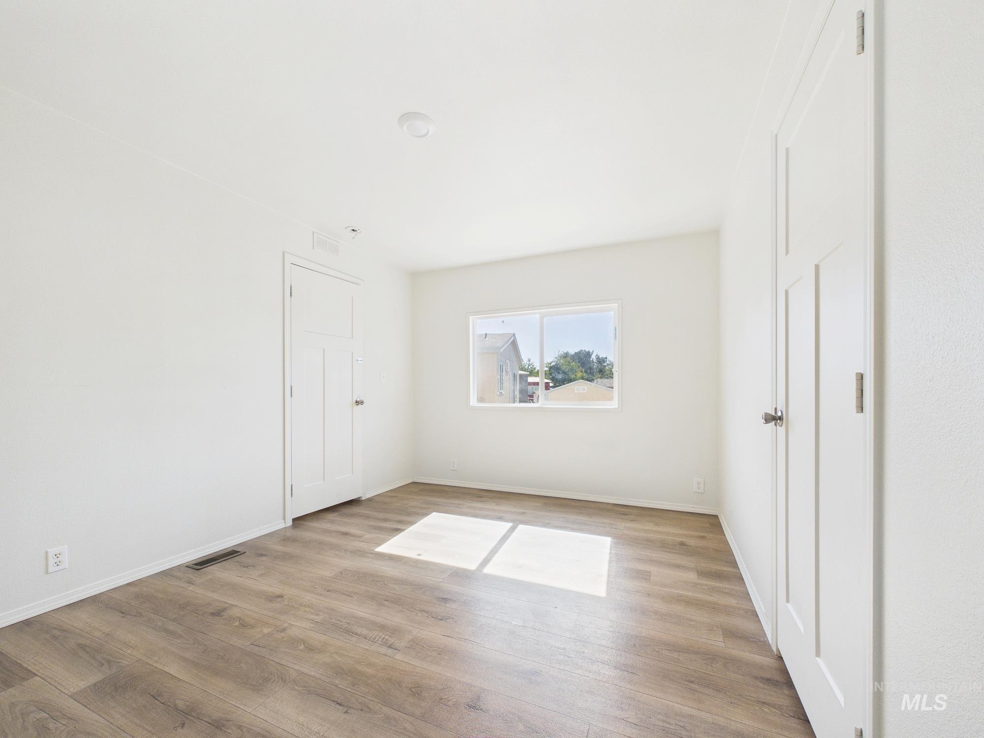 1123 N Sable Property Photo 24