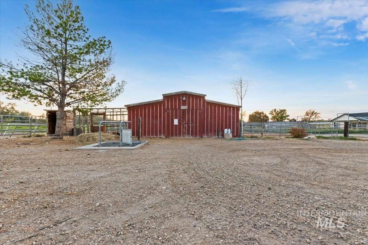 14547 Lakeshore Drive Property Photo 3
