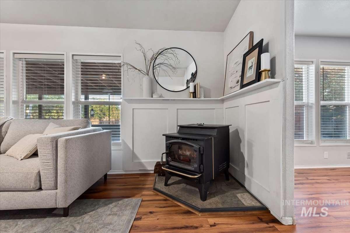 14547 Lakeshore Drive Property Photo 10
