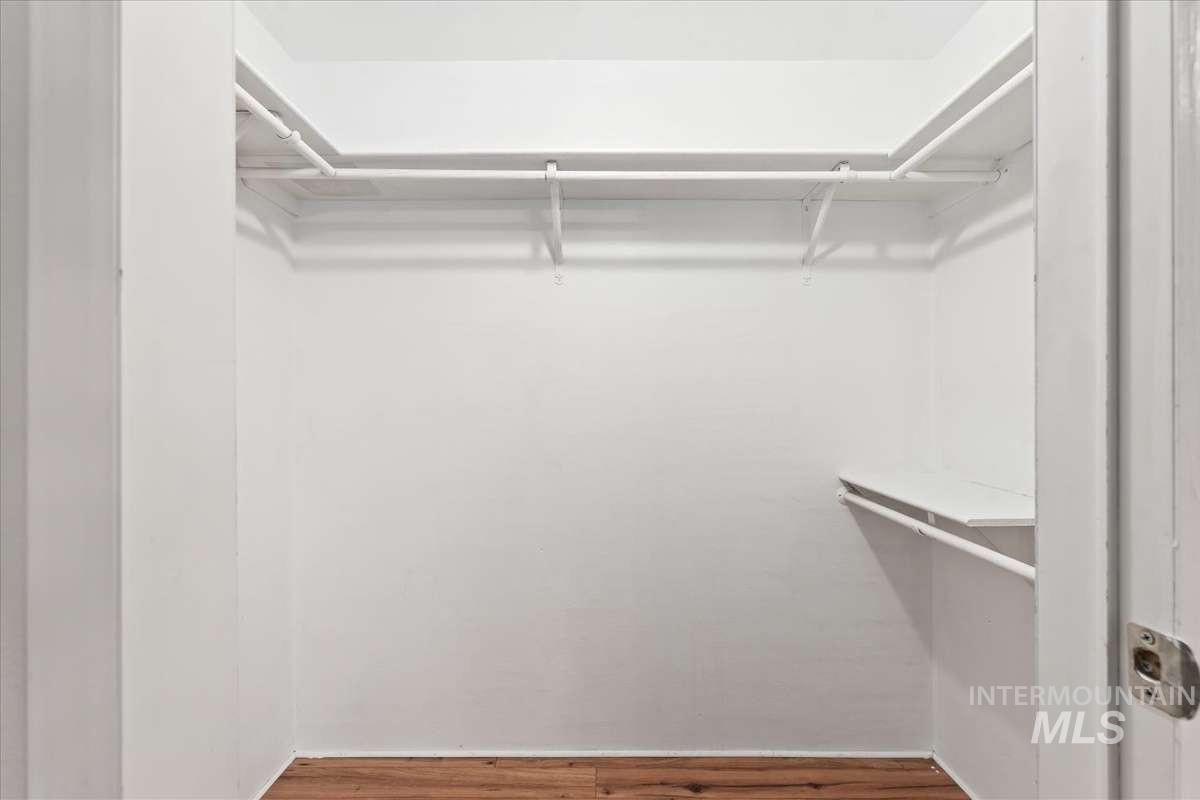 14547 Lakeshore Drive Property Photo 17