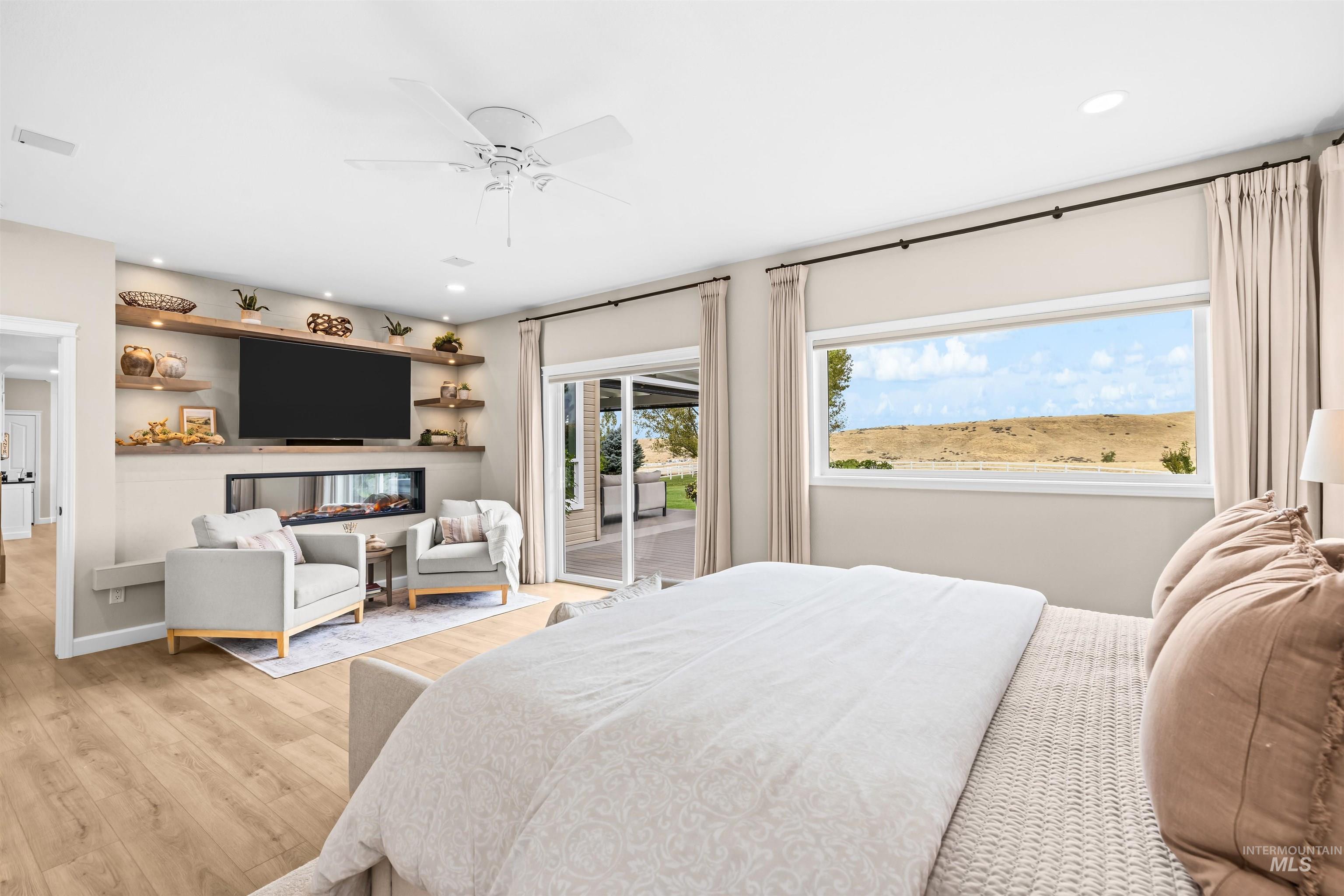 10226 W Deep Canyon Drive Property Photo 8