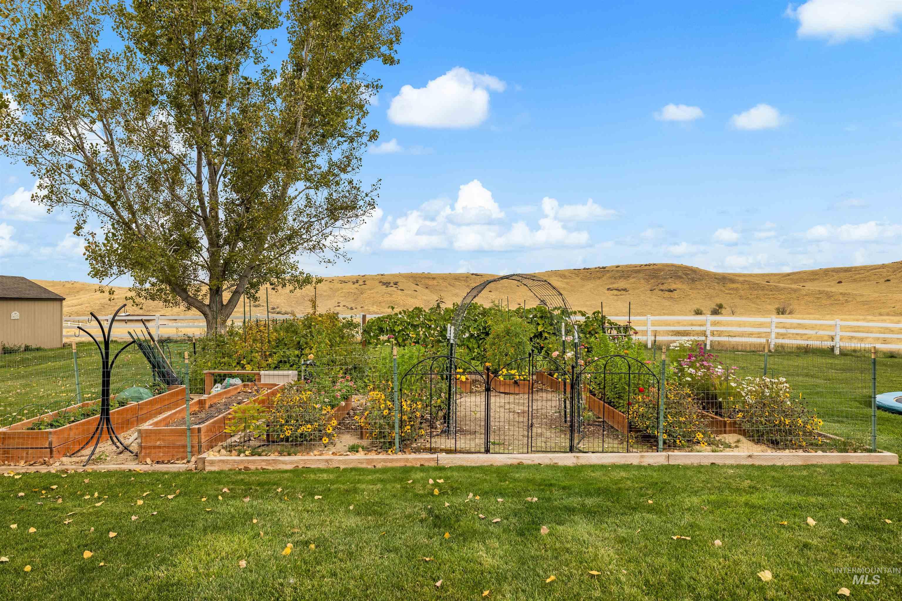 10226 W Deep Canyon Drive Property Photo 42