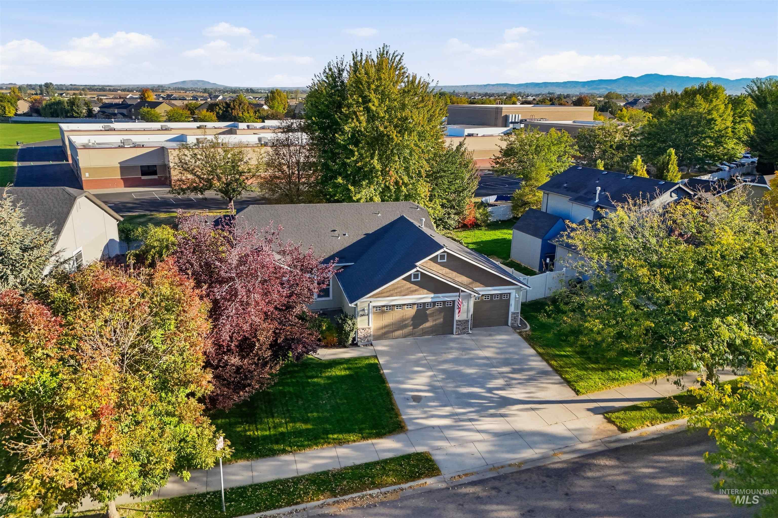 2444 Cerulean Property Photo 3