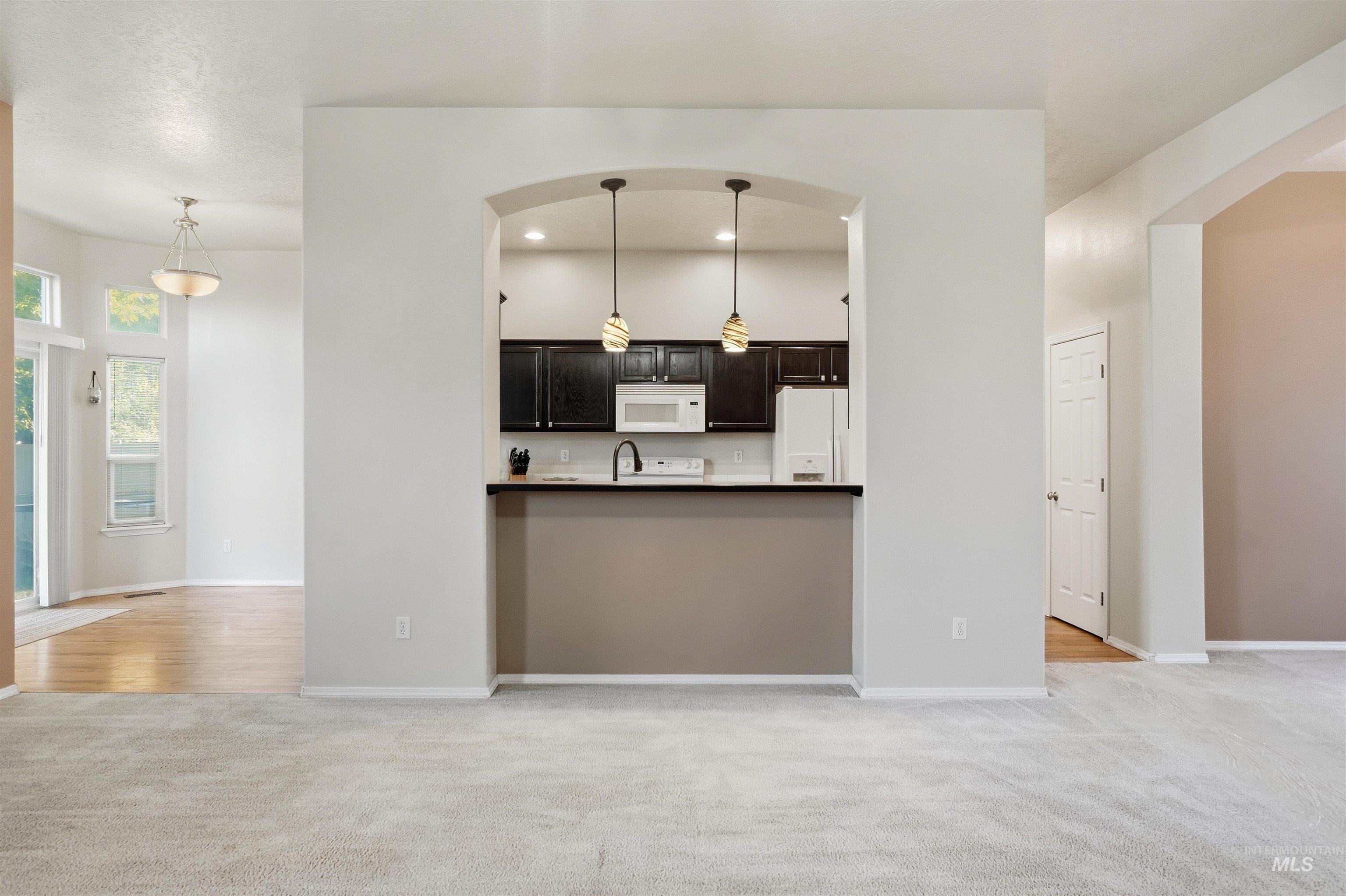 2444 Cerulean Property Photo 10