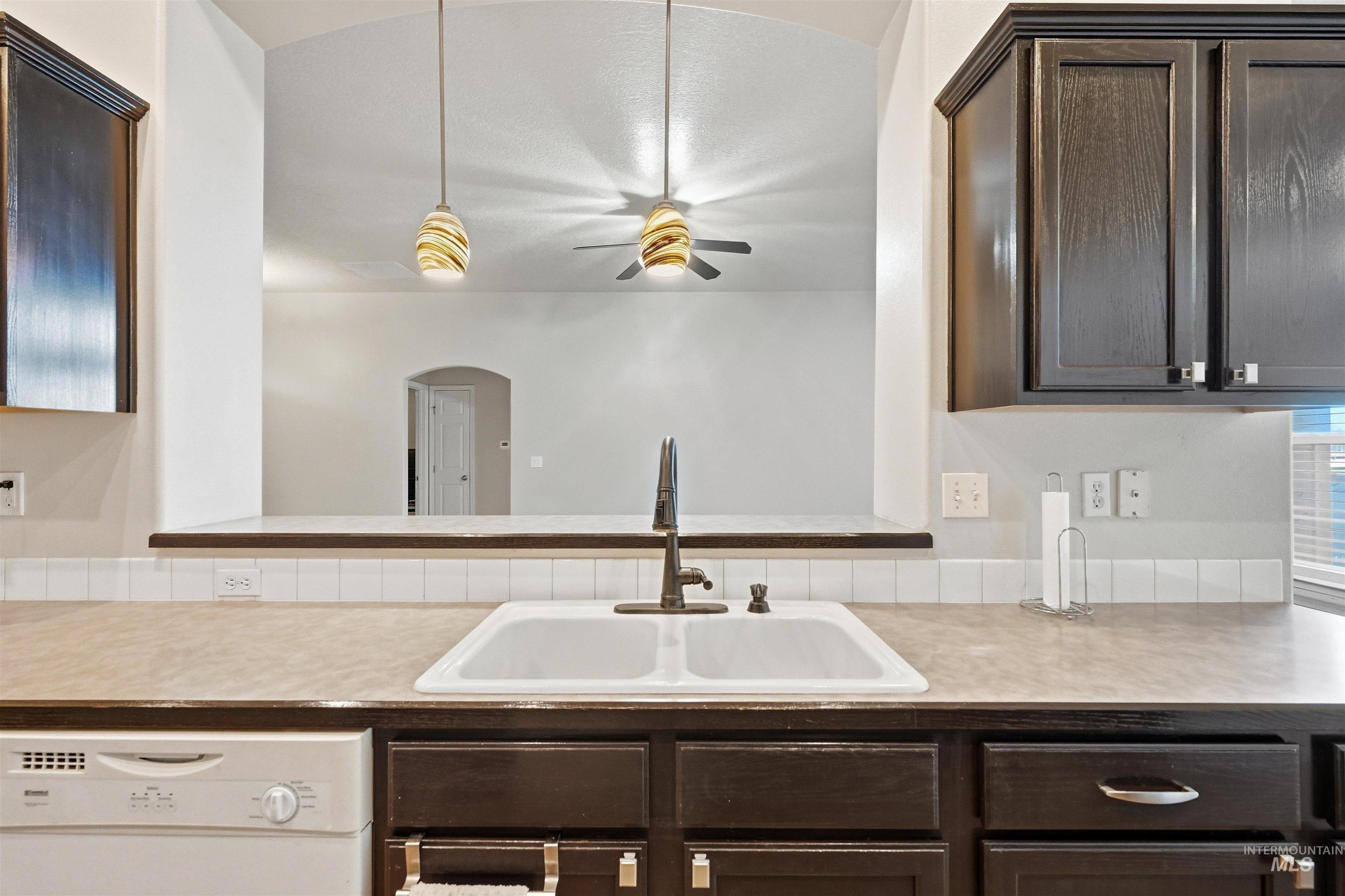 2444 Cerulean Property Photo 12