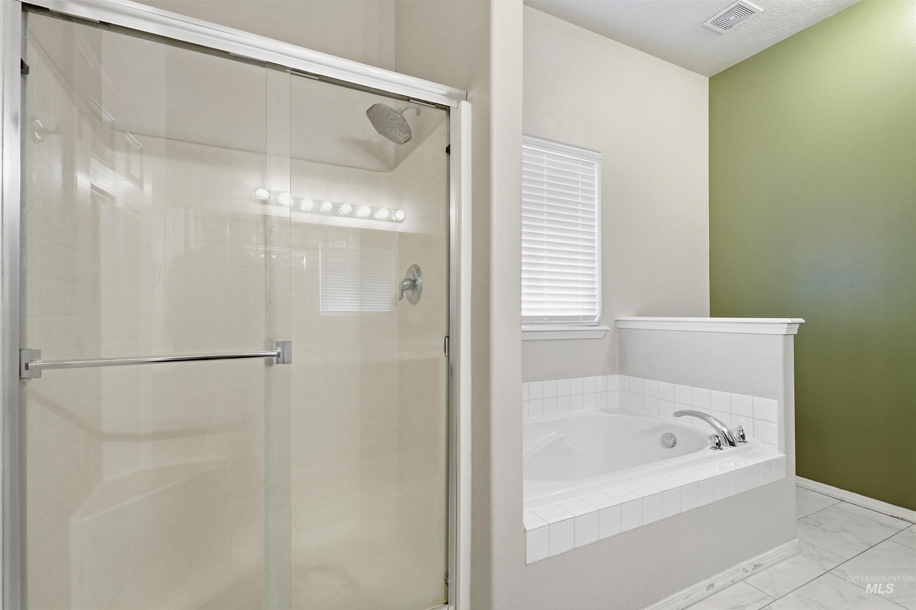 2444 Cerulean Property Photo 23