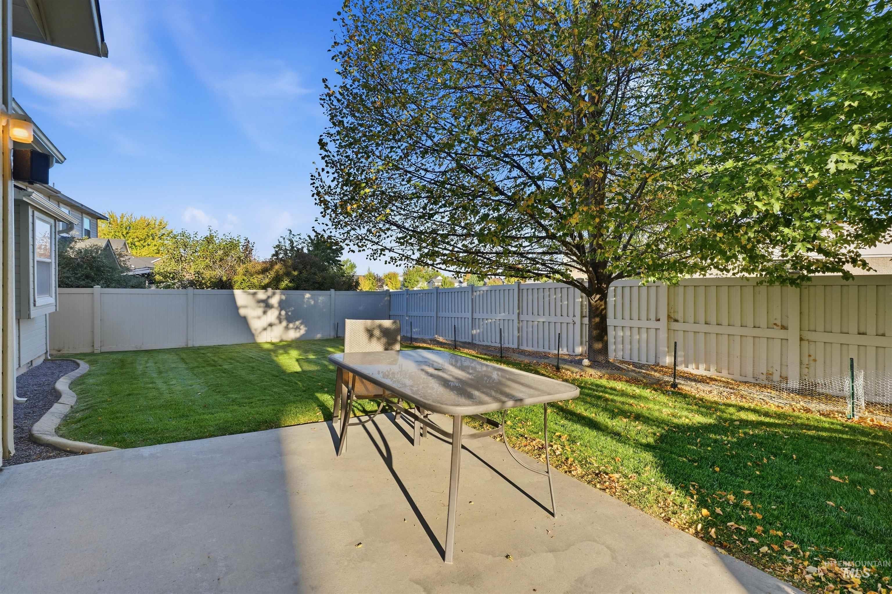 2444 Cerulean Property Photo 32