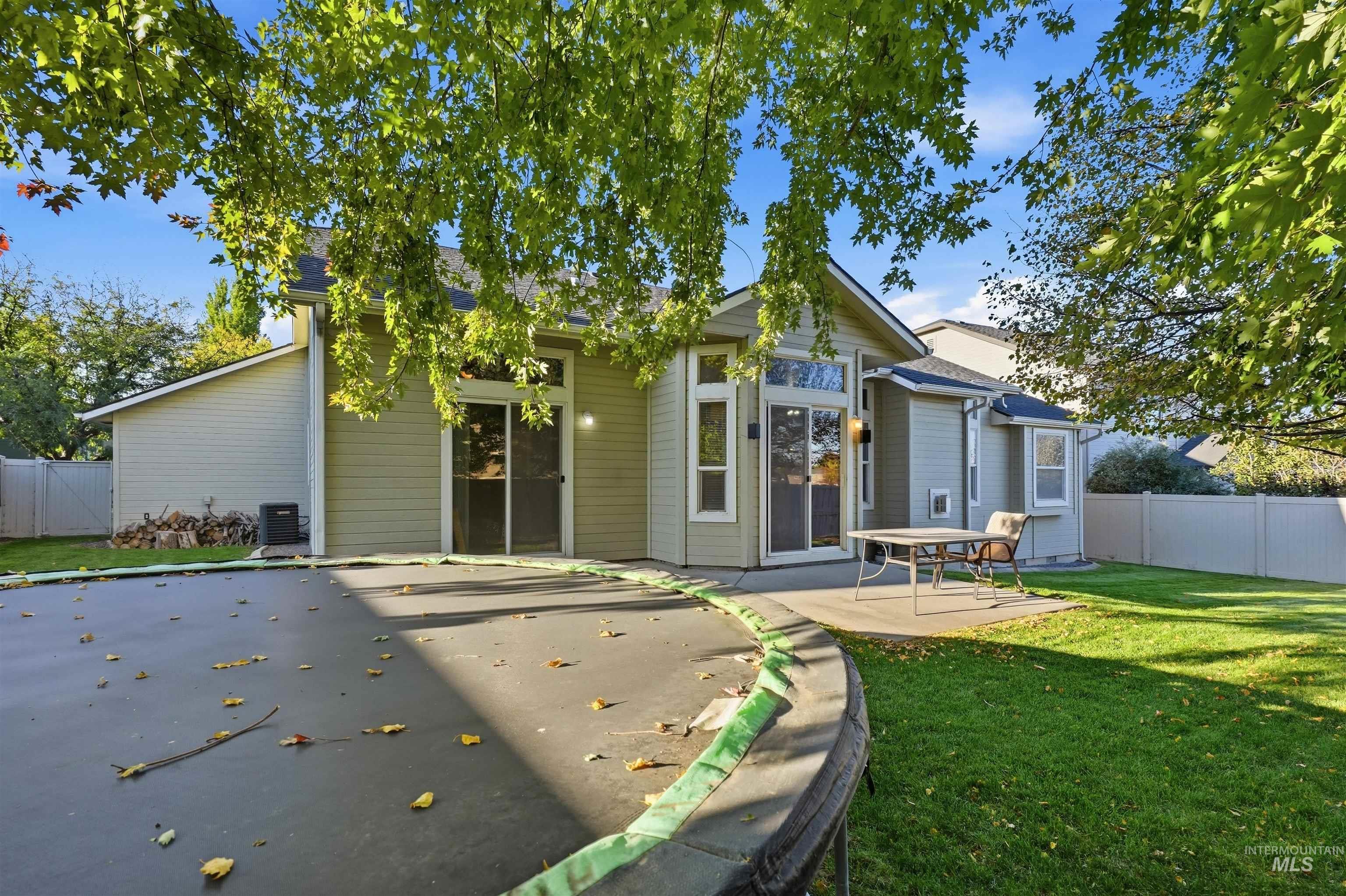 2444 Cerulean Property Photo 35