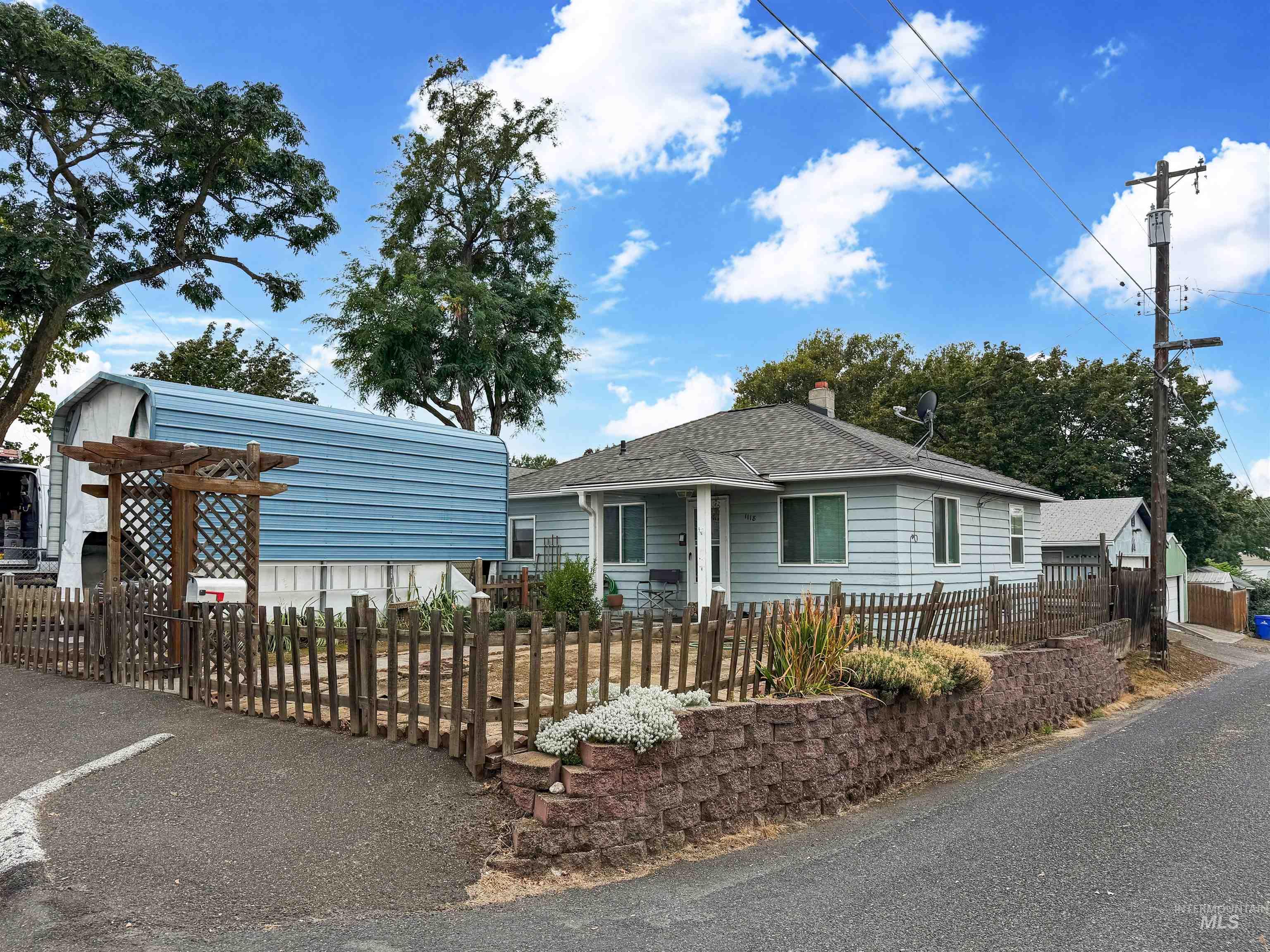 1118 20th St Property Photo 1