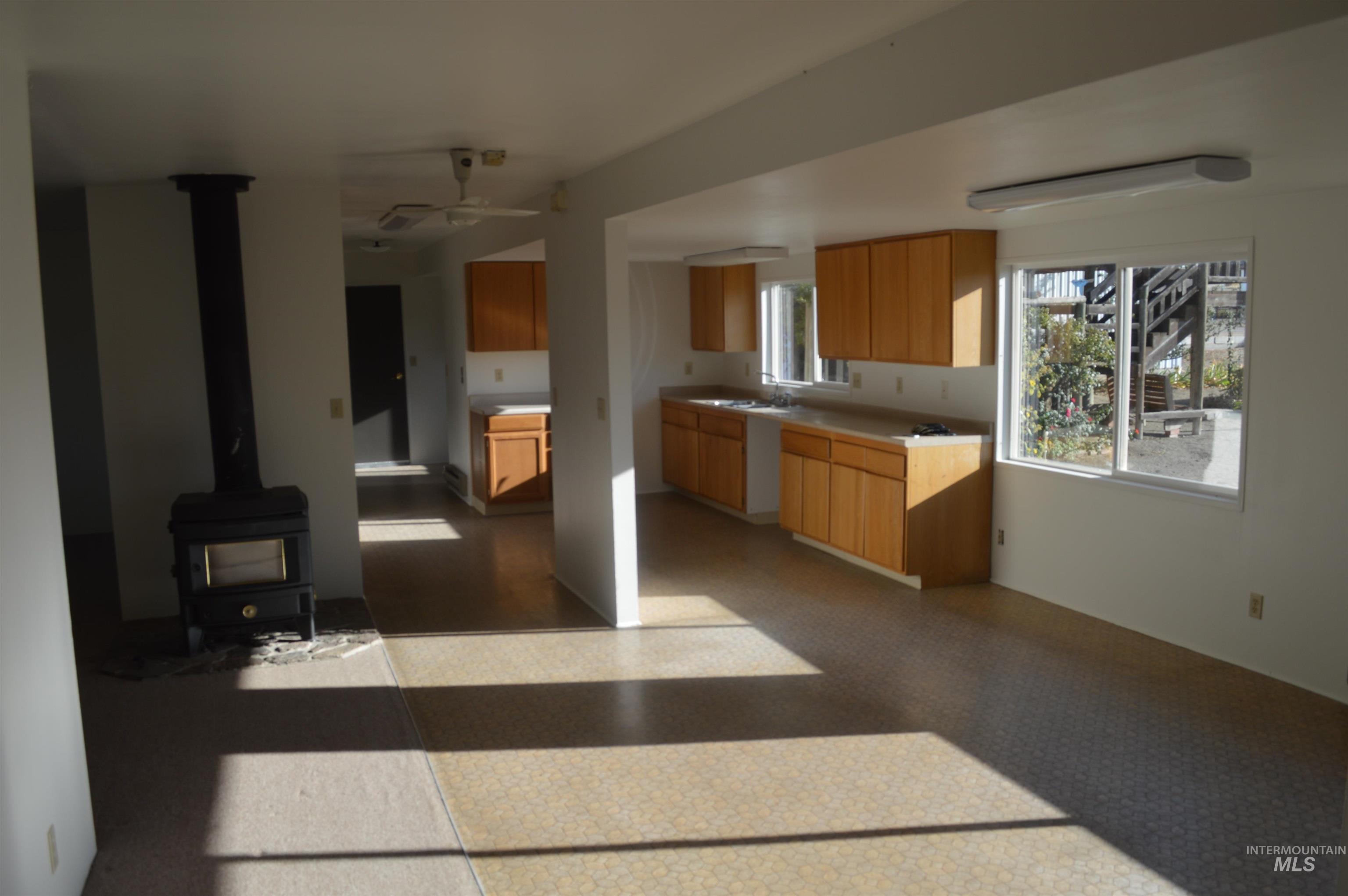 17063 Basey Street Property Photo 16