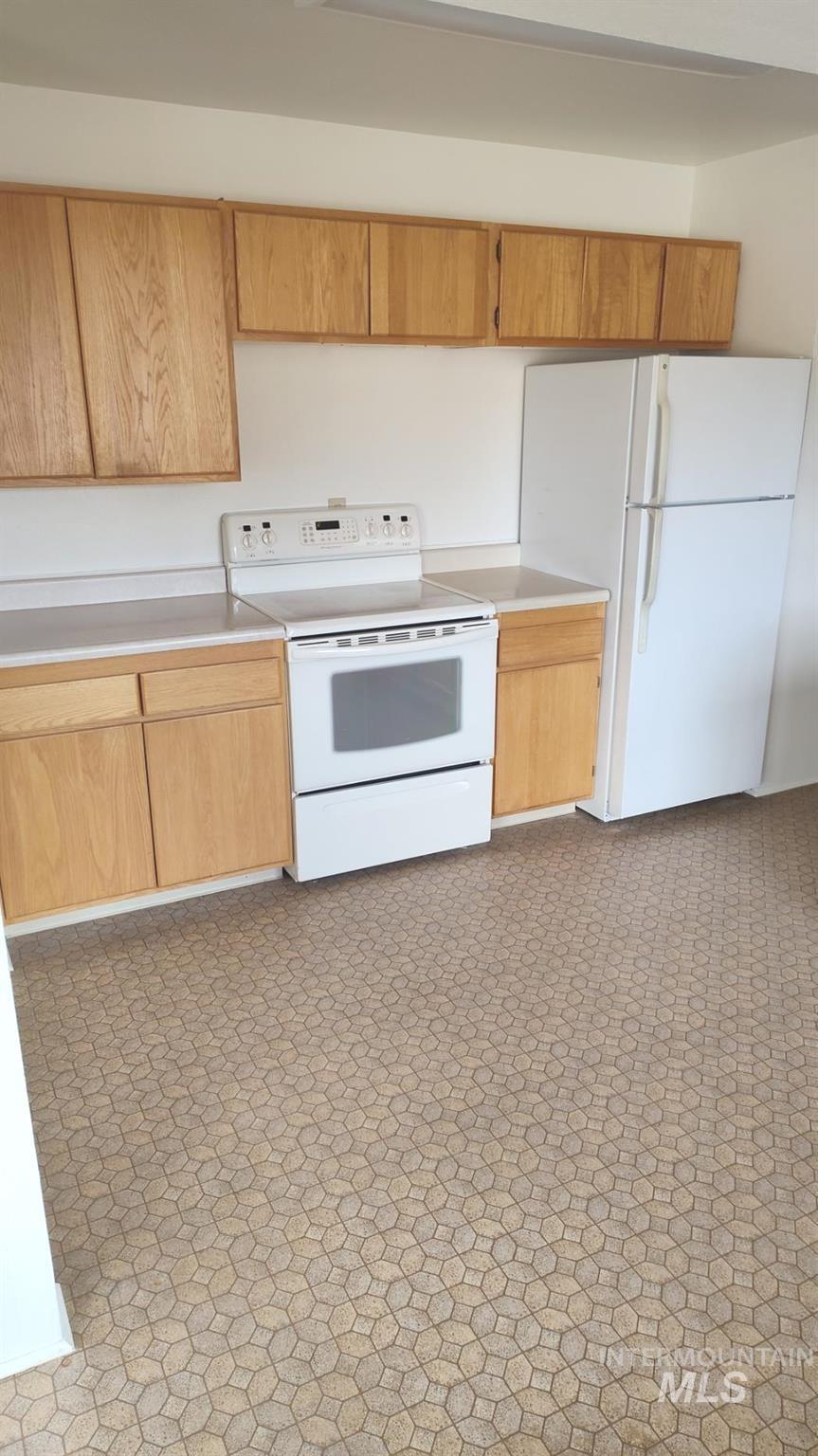 17063 Basey Street Property Photo 30