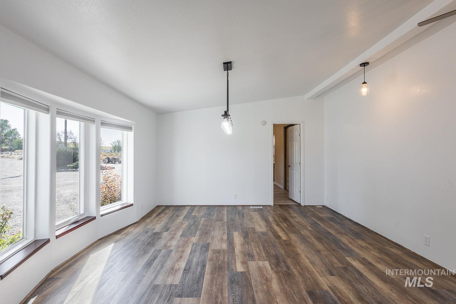 14501 Plum Road Property Photo 5
