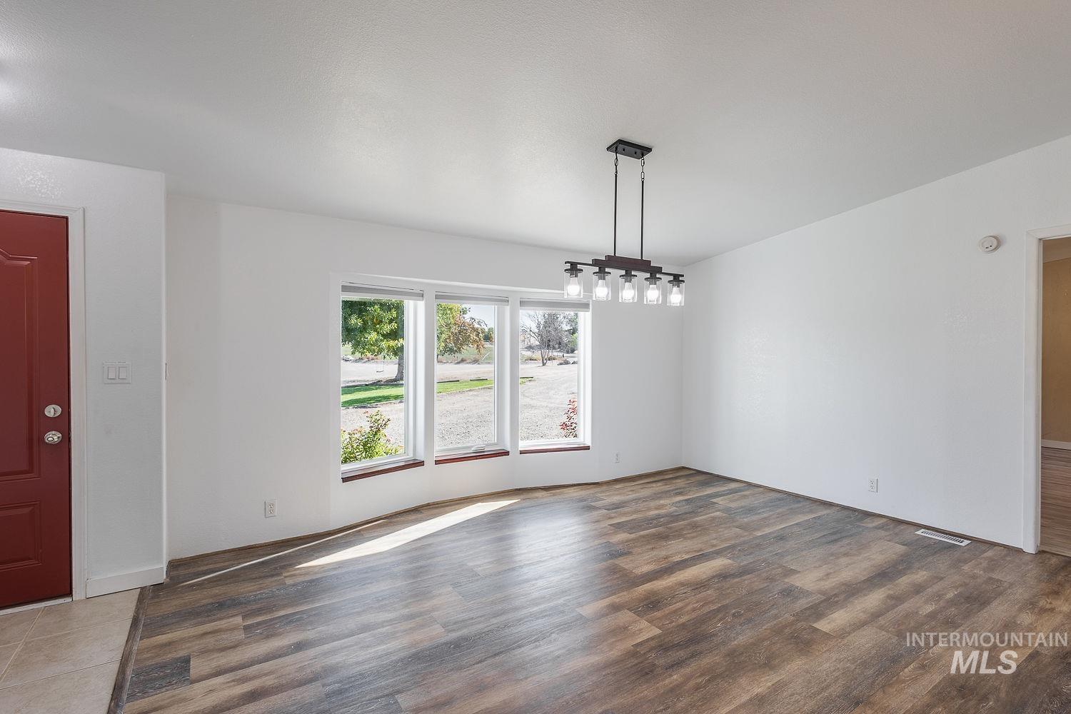 14501 Plum Road Property Photo 6