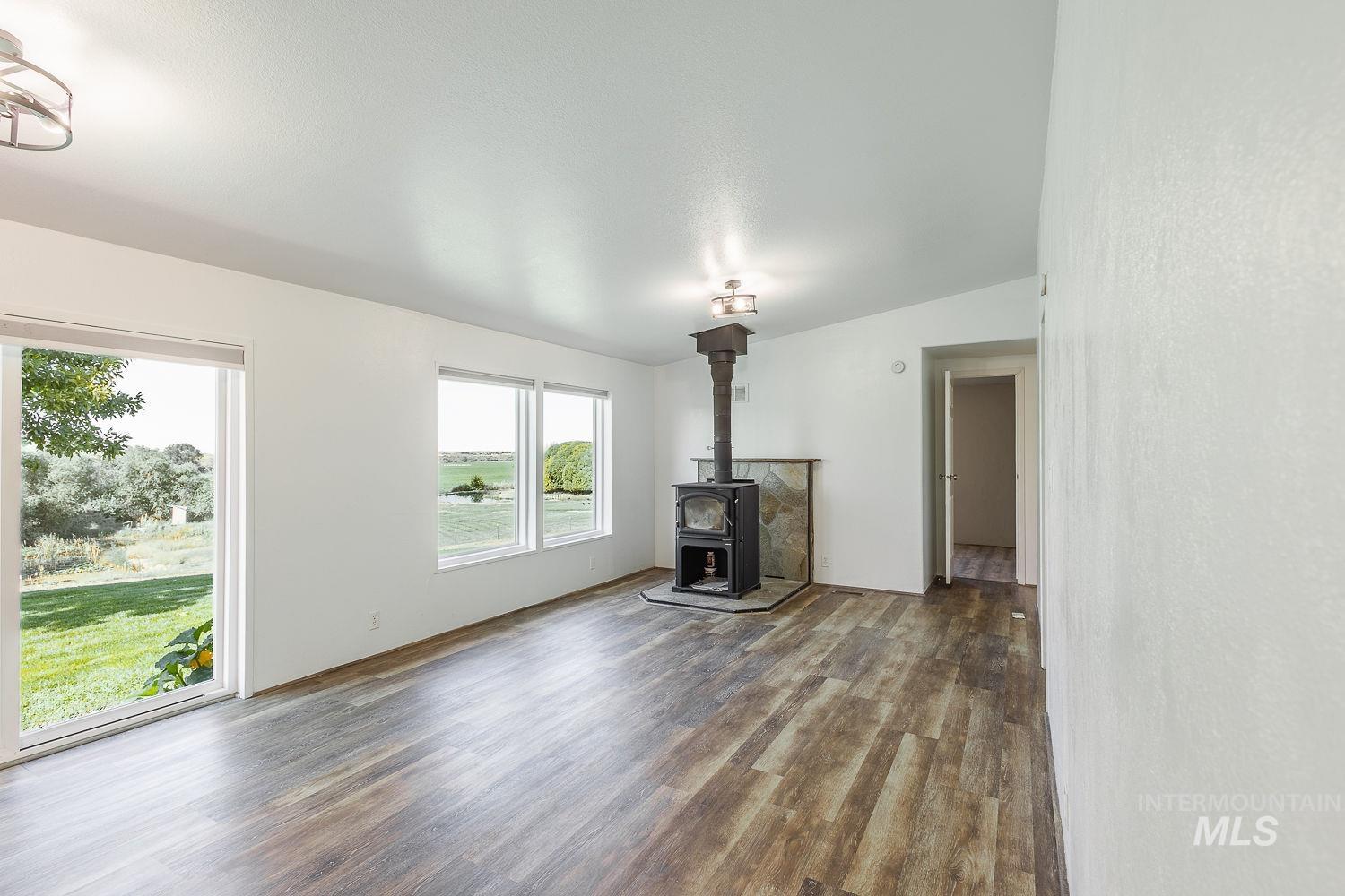 14501 Plum Road Property Photo 9