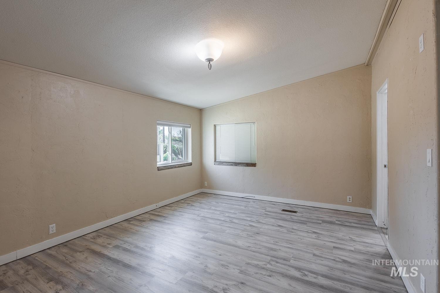14501 Plum Road Property Photo 14