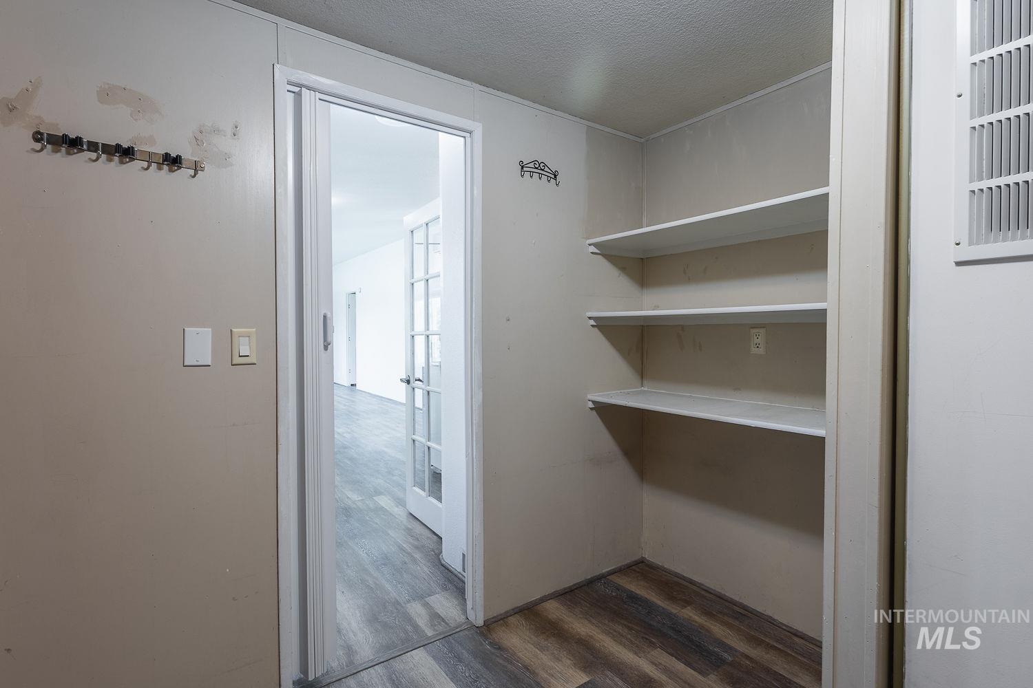14501 Plum Road Property Photo 25