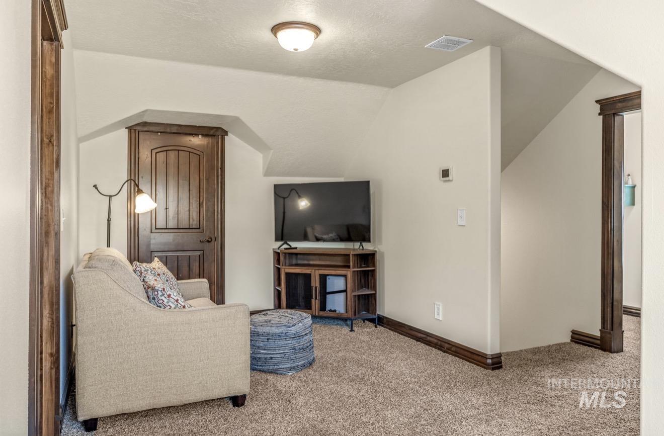 4430 Marvel Ln Property Photo 35