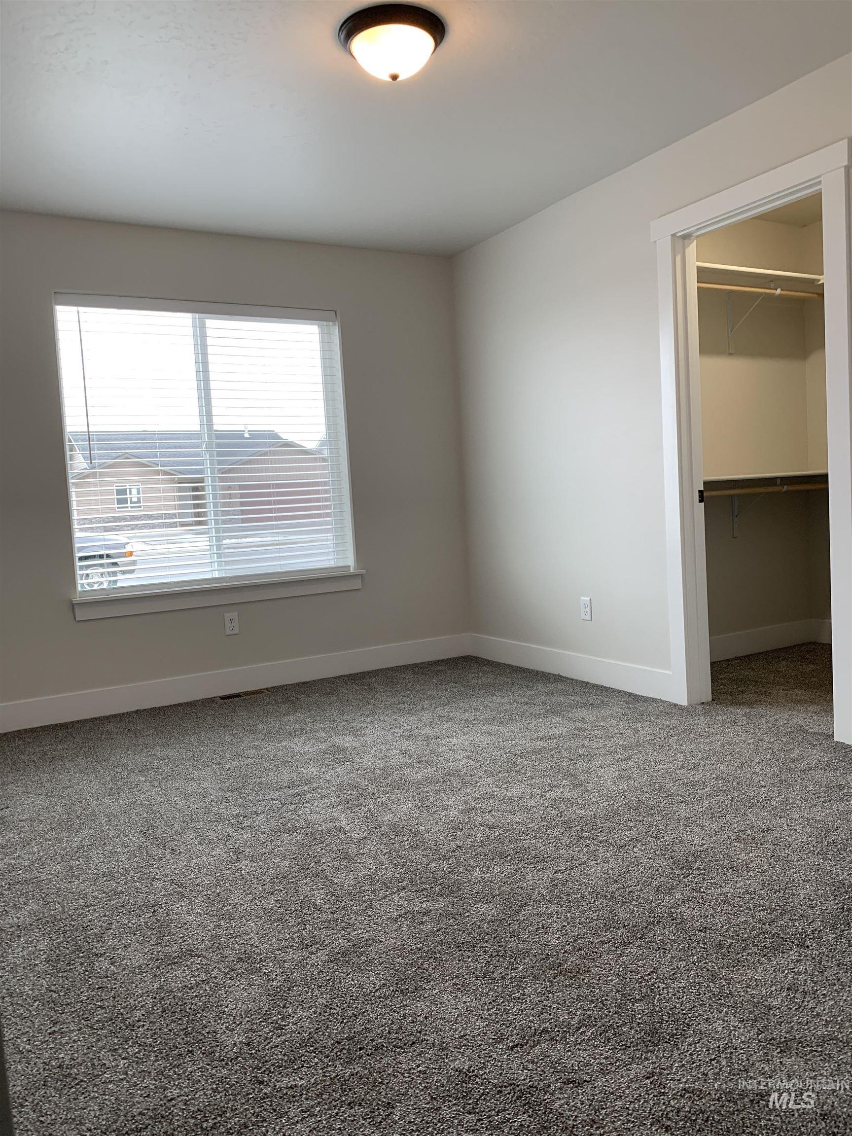 450 Southwood Ave W Property Photo 11