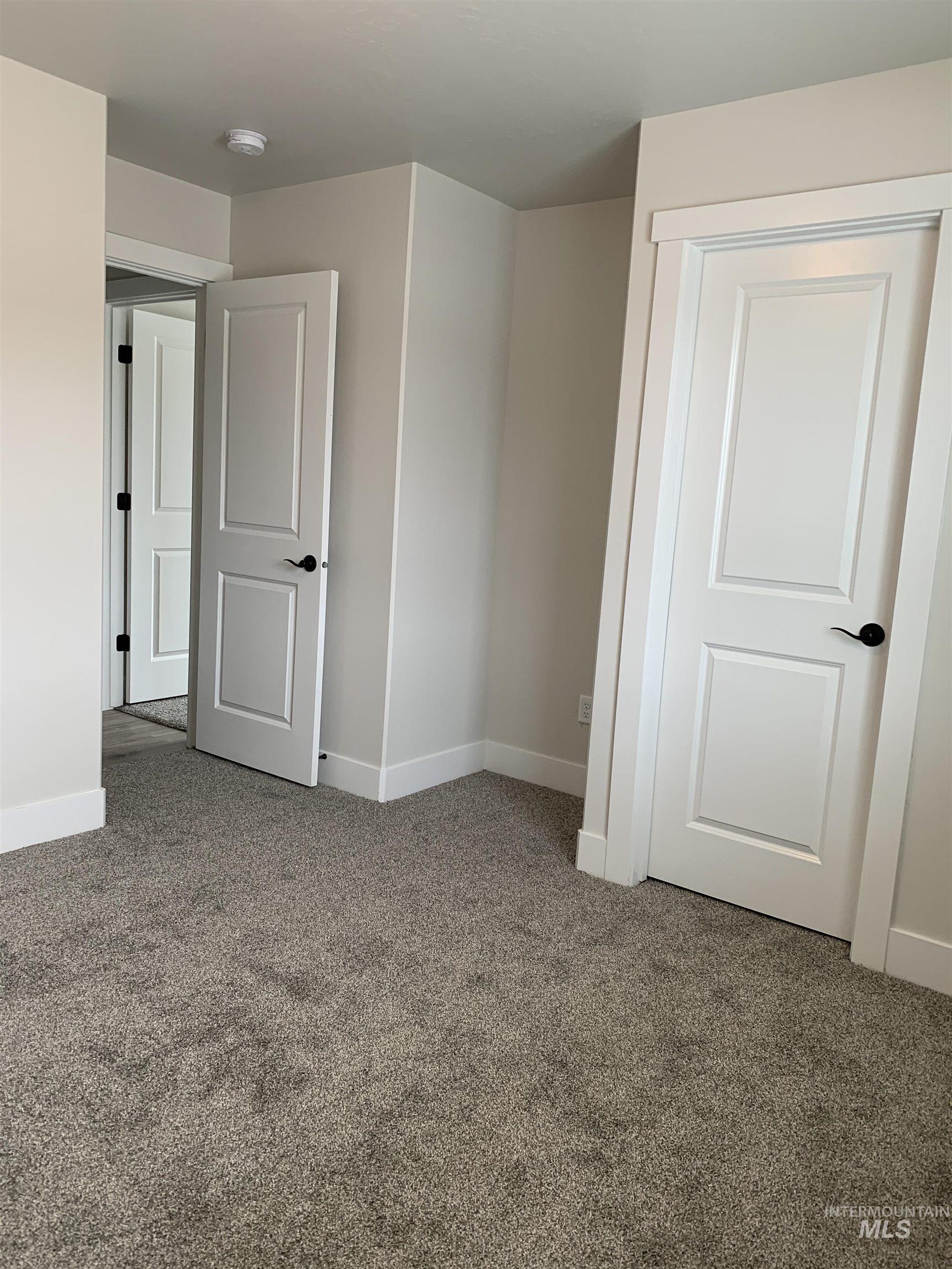 450 Southwood Ave W Property Photo 16