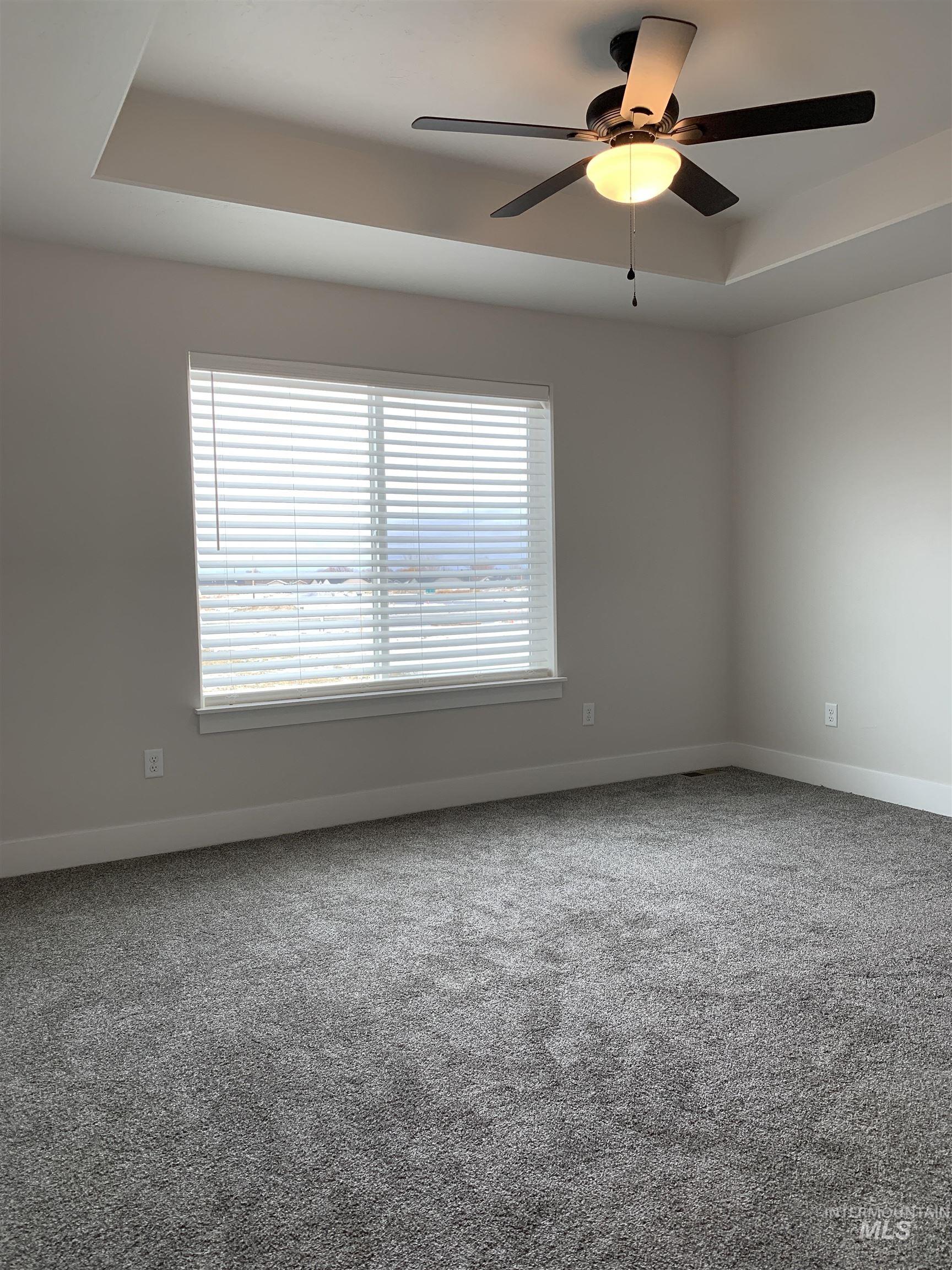 450 Southwood Ave W Property Photo 18