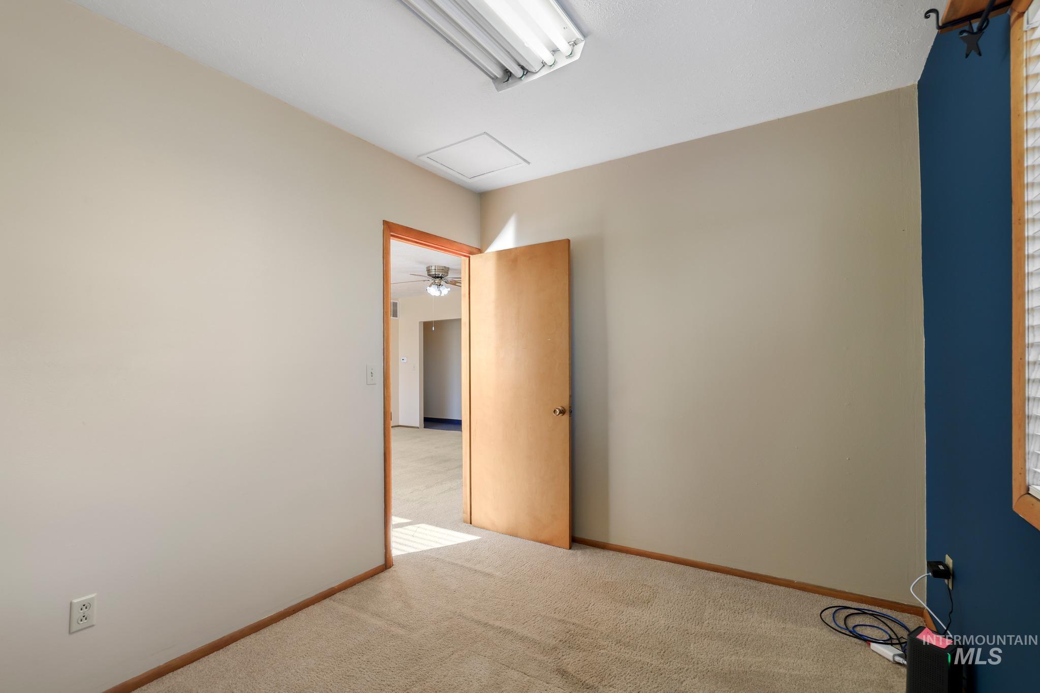 153 N Highway 24 Property Photo 6