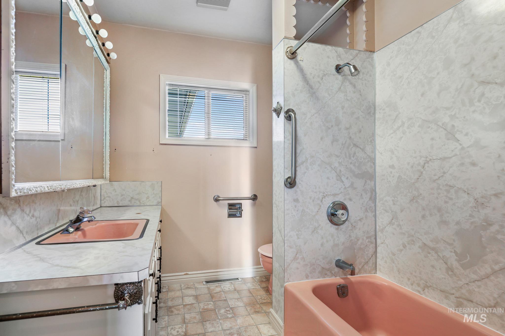 153 N Highway 24 Property Photo 14