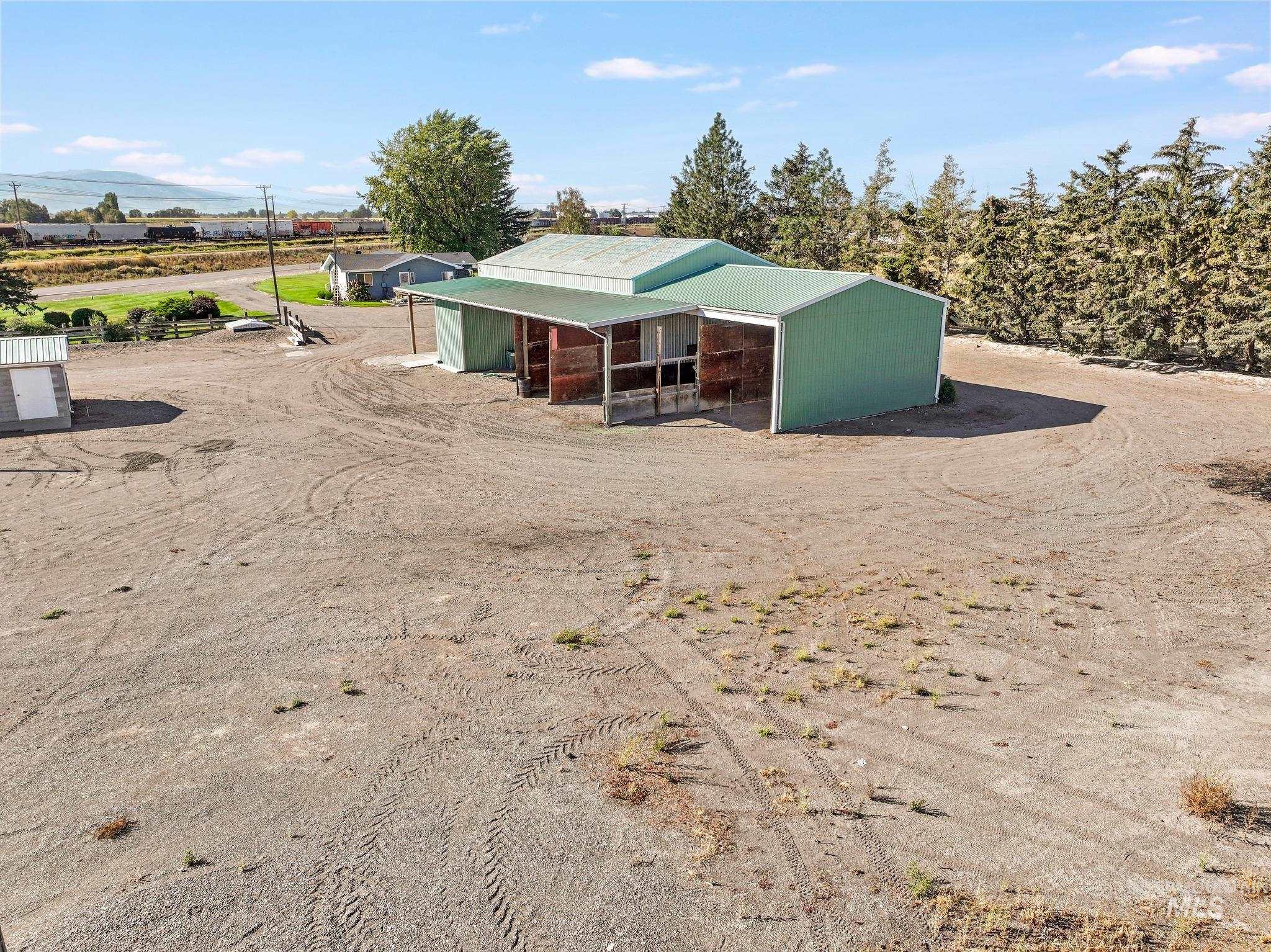 153 N Highway 24 Property Photo 36
