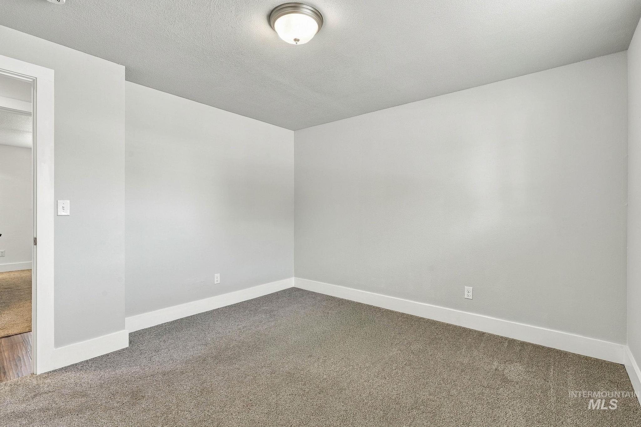212 N Indiana Property Photo 26