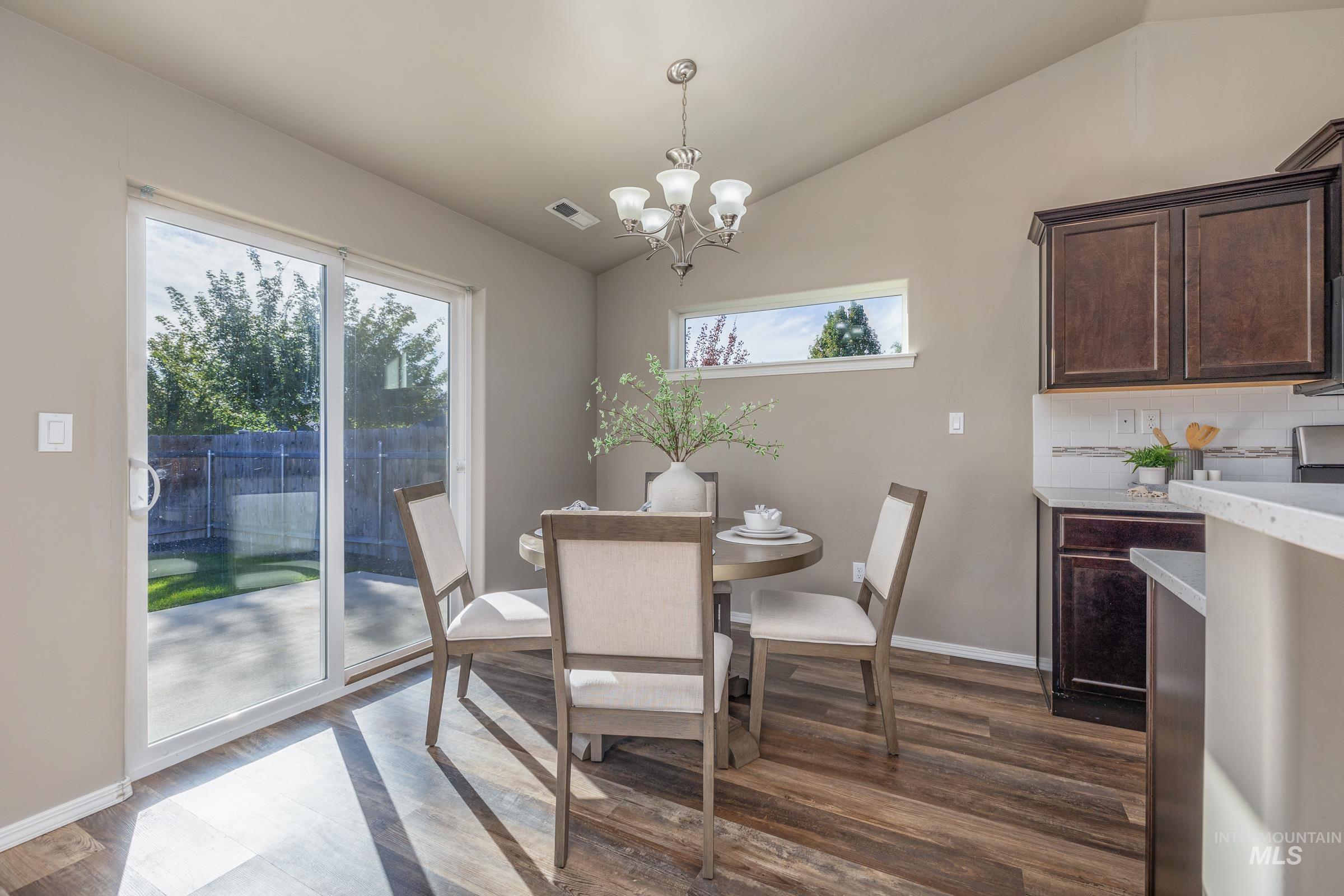 6334 S Kelso Way Property Photo 19