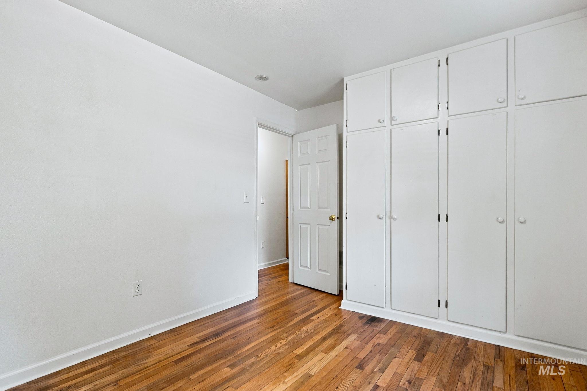 203 E Melrose St Property Photo 28